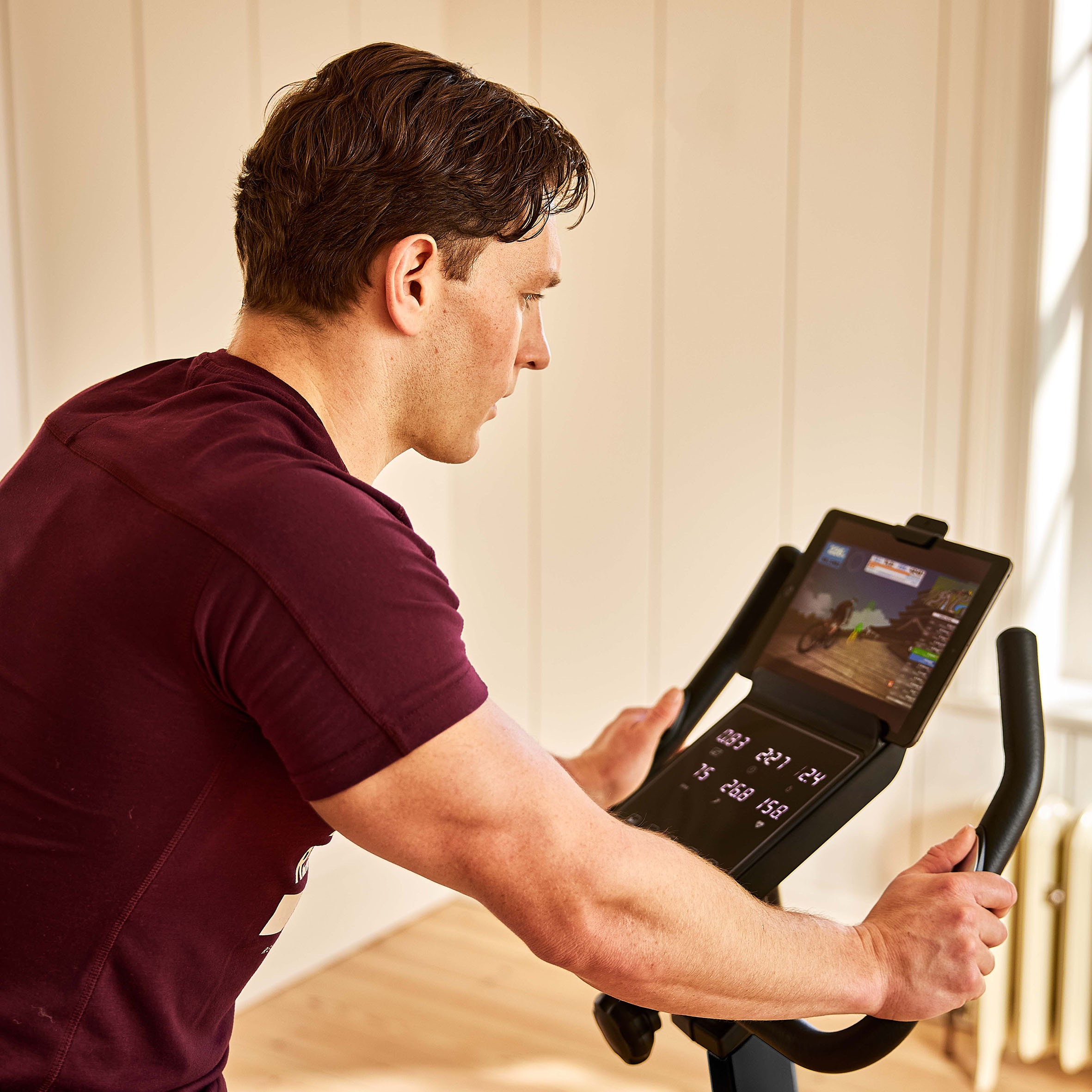 Reebok Ergometer »FR30«, (mit Tablet-Halterung), Schwungmasse ca. 9 kg, 32 Widerstandsstufen