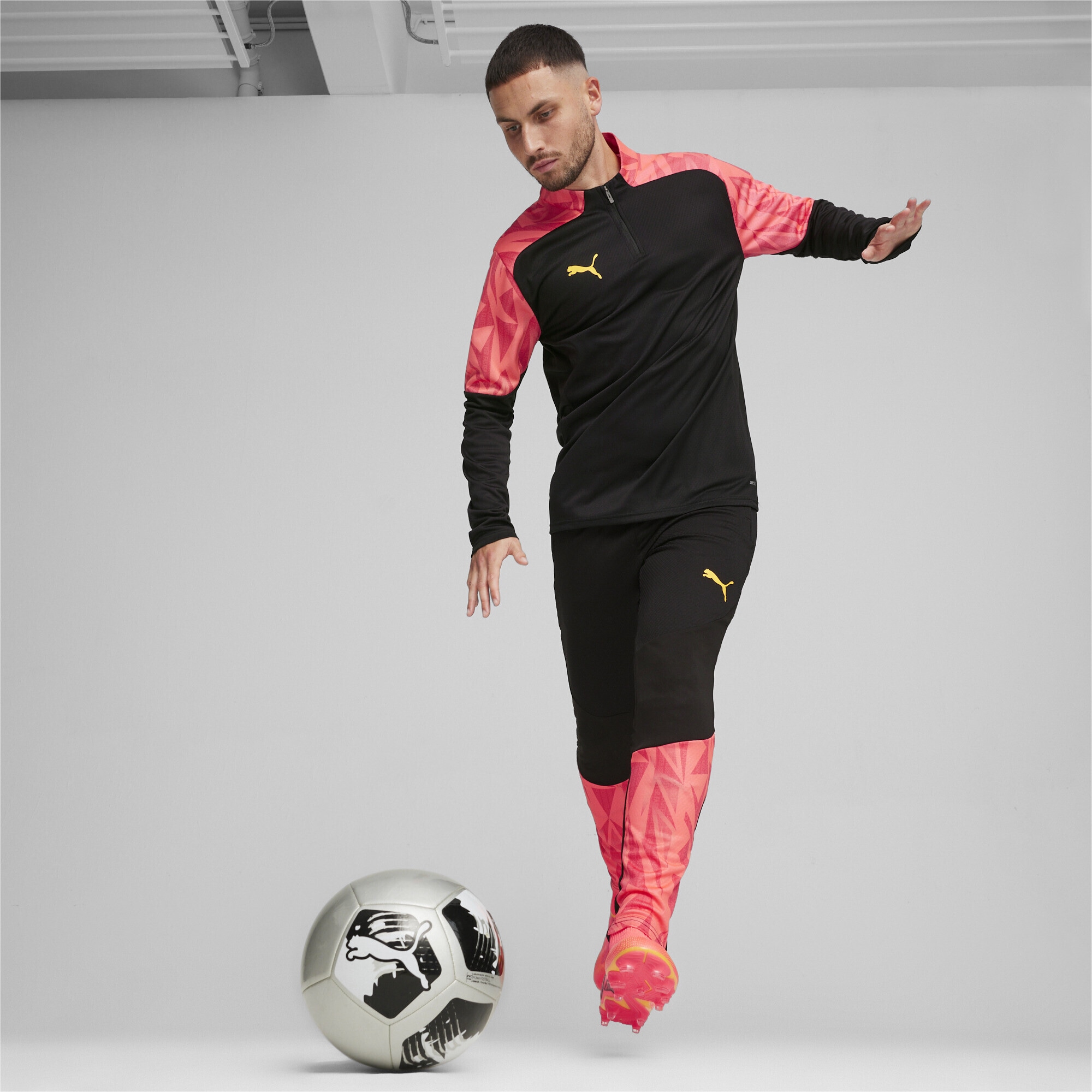 PUMA Sporthose »individualFINAL Forever Faster Fußball-Trainingshose Herren«