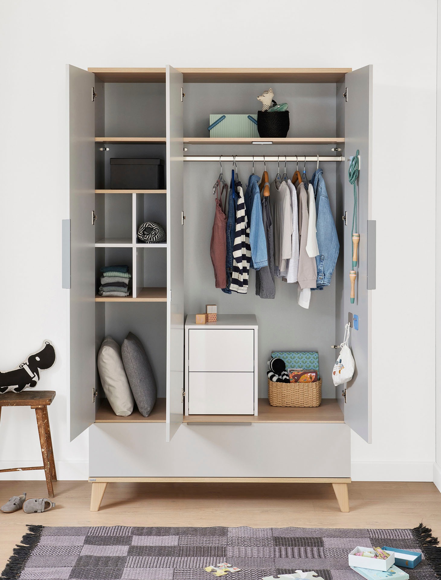 PAIDI Kleiderschrank "FIENE in Grau, 3 Türen und 1 Schublade mit Soft-Close günstig online kaufen