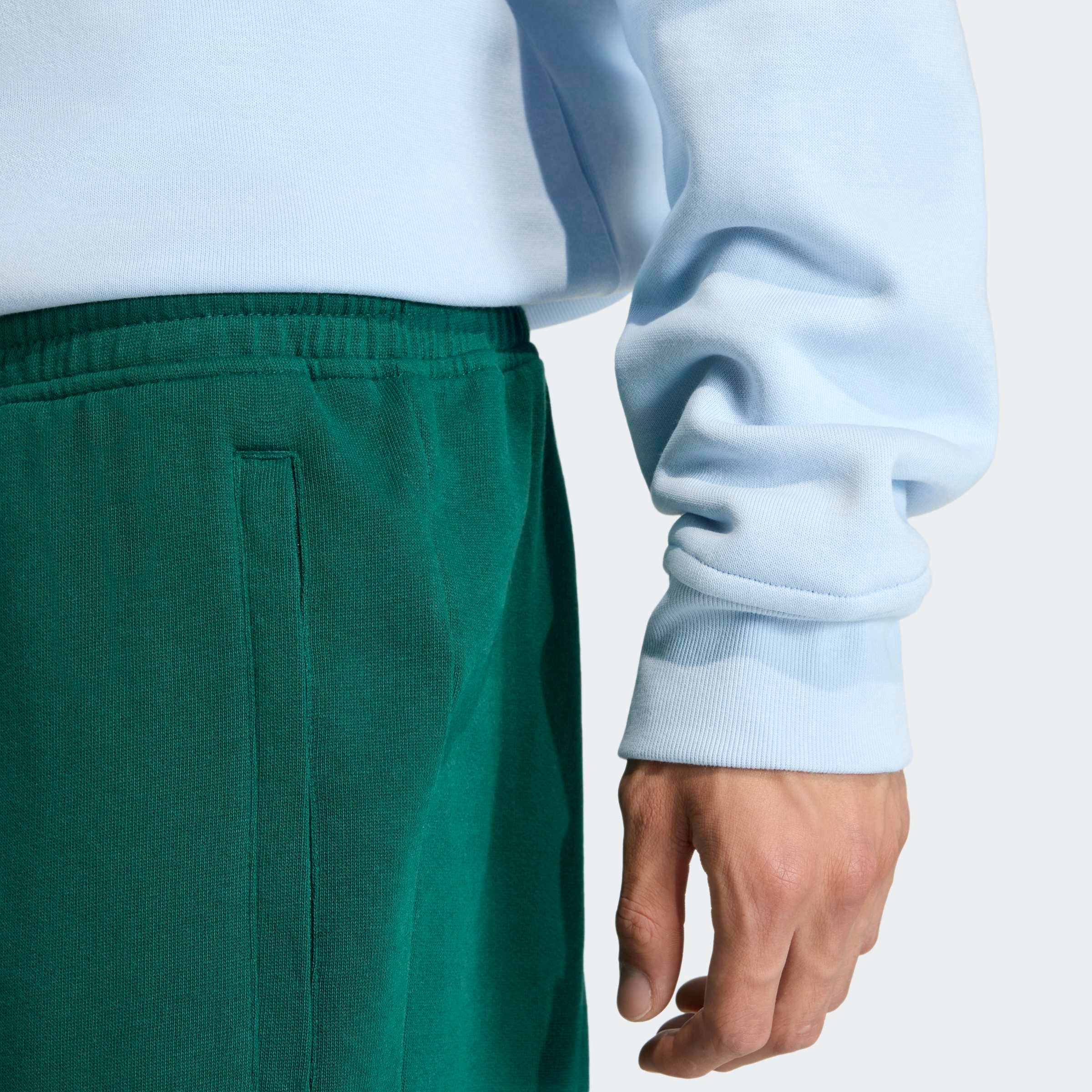 adidas Originals Shorts »ESSENTIALS TREFOIL«  Essential Sweat Shorts mit Logo, aus weichem French-Terry Material