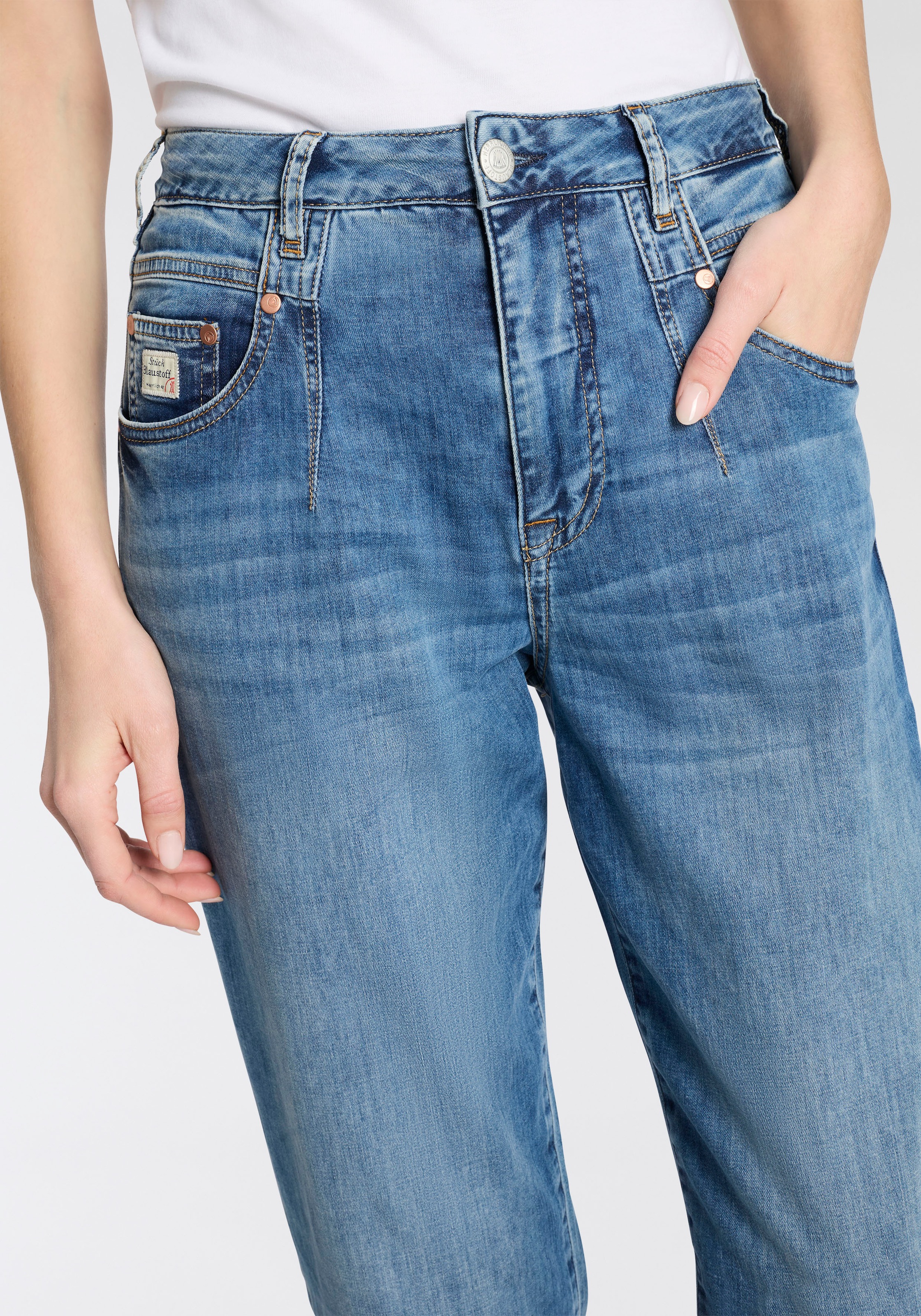 Thumbnail - Herrlicher Straight-Jeans "Brooke Denim Light" krempelbar