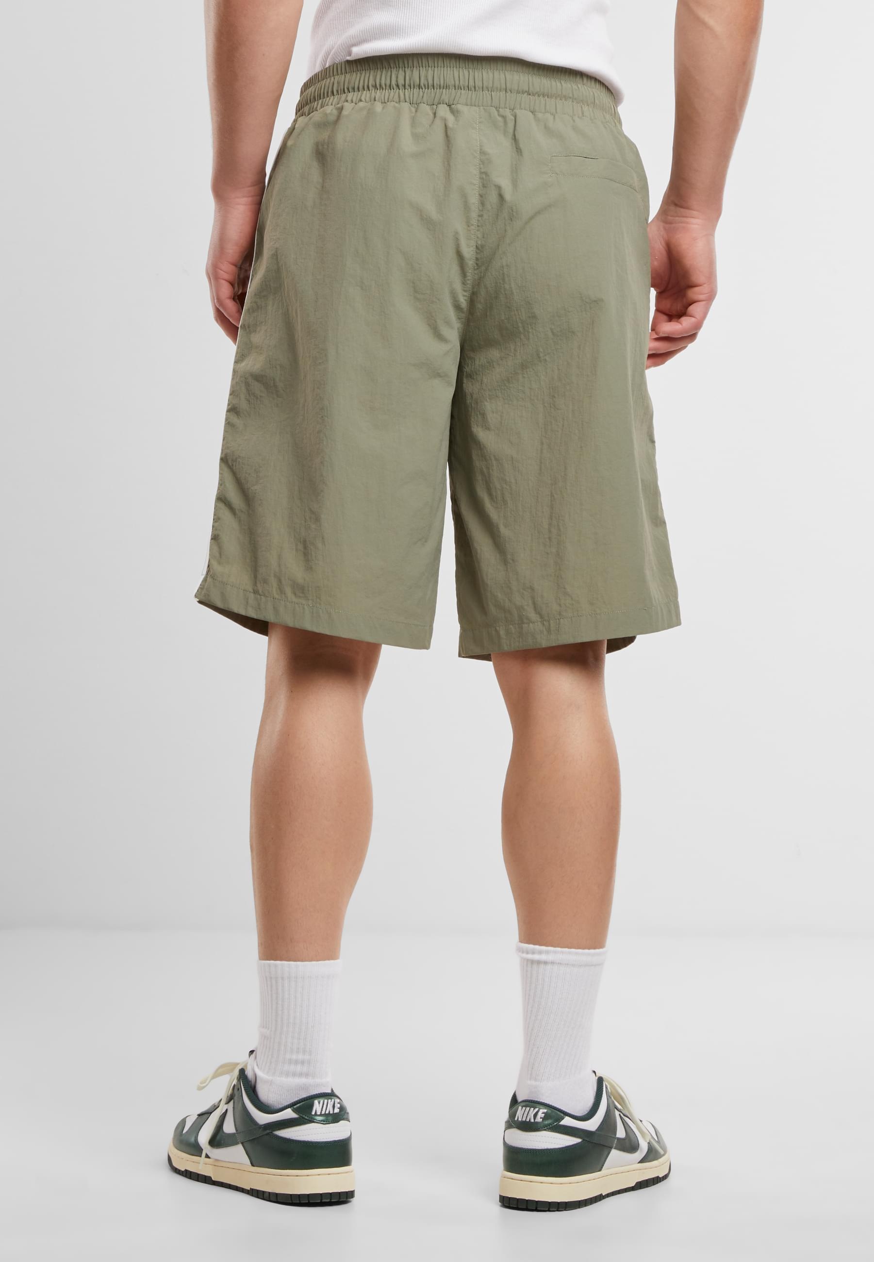URBAN CLASSICS Badeshorts »Urban Classics Board Shorts With Patched Stripe«