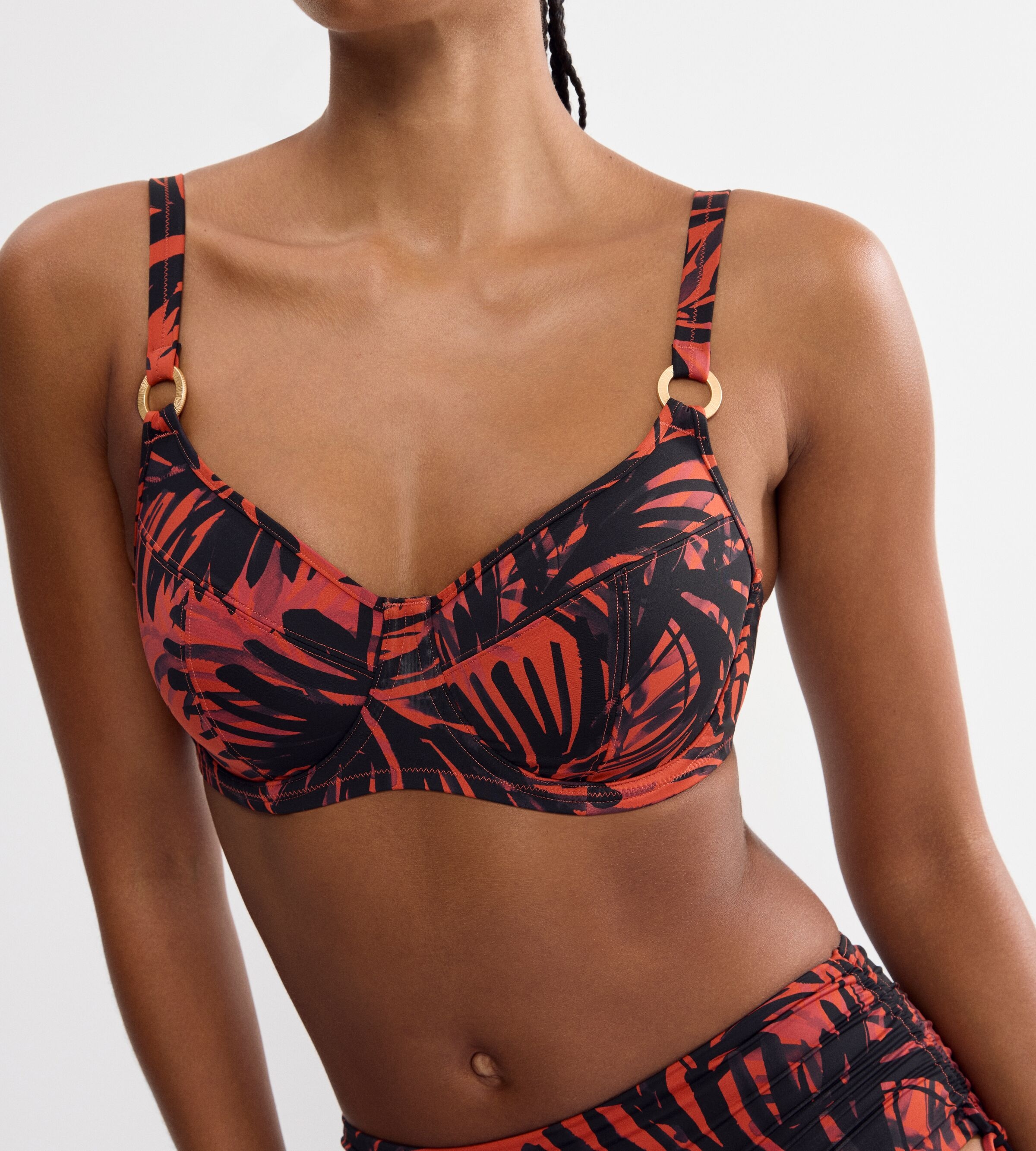 Triumph Bügel-Bikini-Top »Summer Palm W 01« Minimizer - verkleinert die Brust optisch um eine Cup-Größe