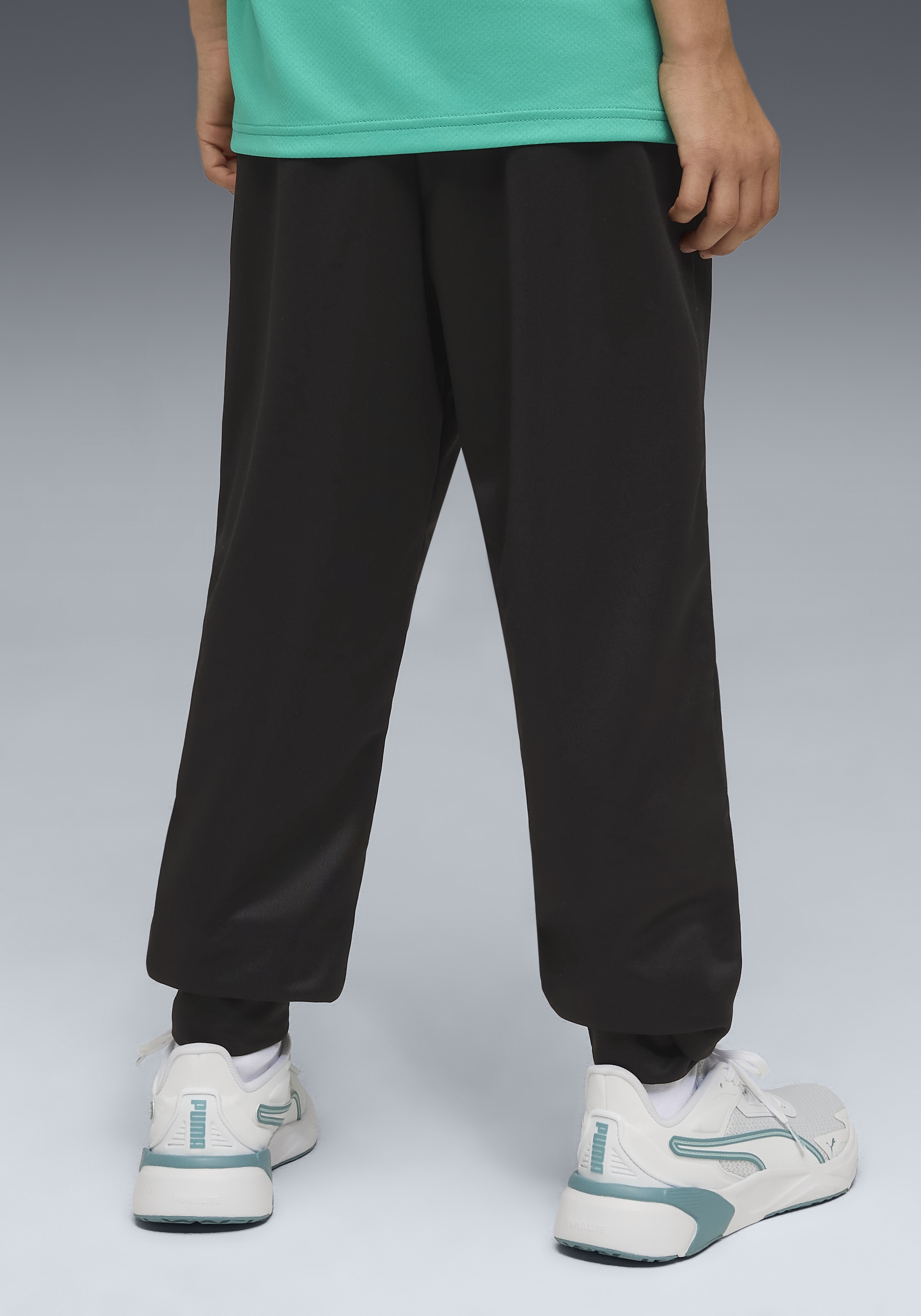 PUMA Trainingshose »ACTIVE SPORTS POLY PANTS B«  mit Eingrifftaschen, Regular Fit, mit Print-Applikationen