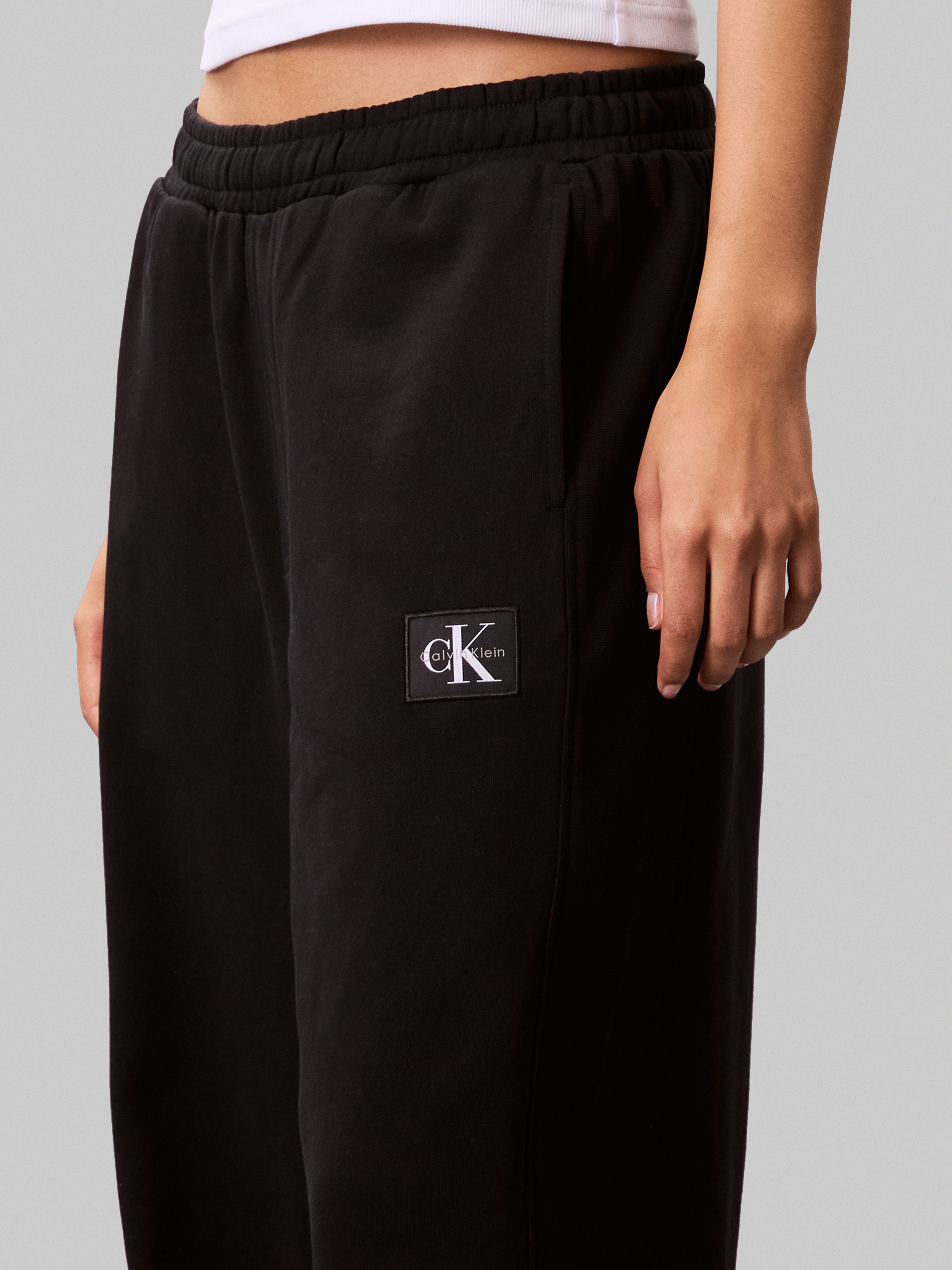 Calvin Klein Jeans Sweathose "A- FRENCH TERRY BADGE LOGO PANT", mit weitem günstig online kaufen