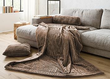 Gözze Wohndecke "Cordoptik" mit Glanzeffekt, Kuscheldecke günstig online kaufen
