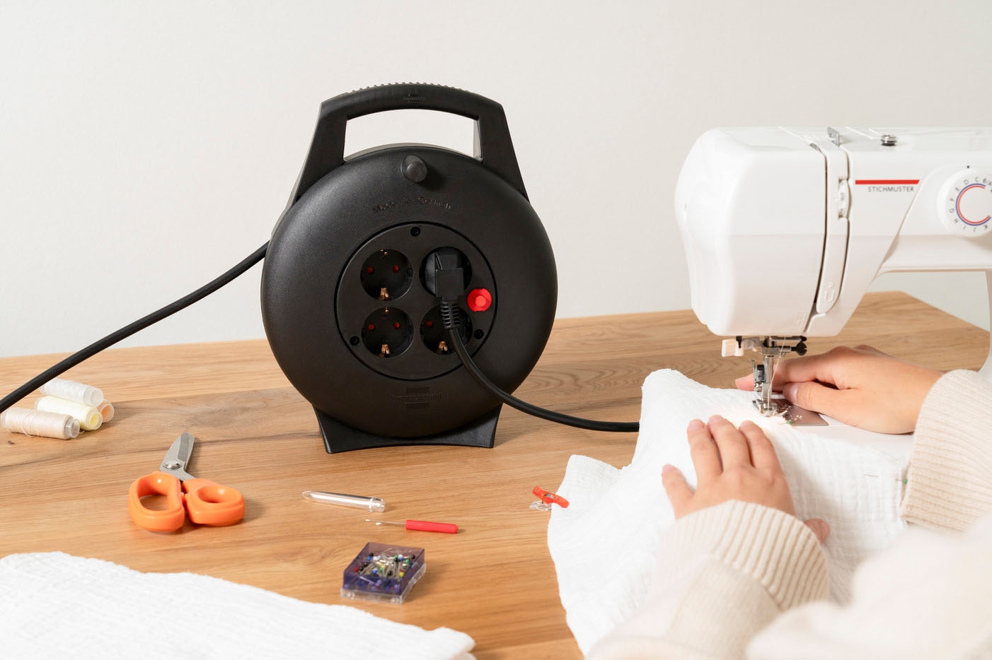 Brennenstuhl Stromkabel »Vario Line Kabelbox VL2-X 4-fach H05VV-F3G1.5« Typ F (Schuko) Typ F (Schuko) 1.000 cm