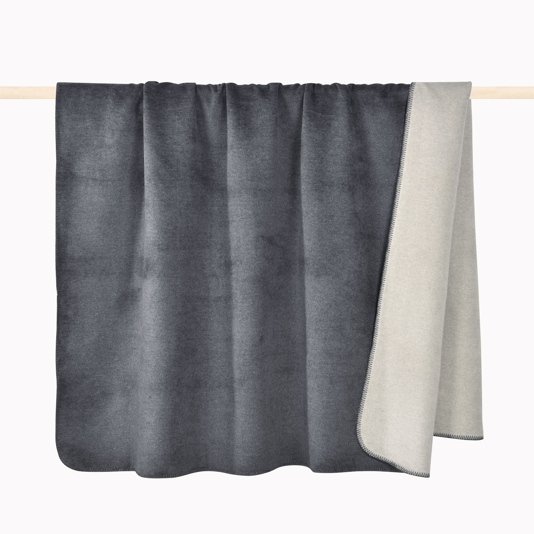 PAD Wohndecke "Hobart" Made in Europe, Wendefunktion, Uni Farben, 150x200 cm