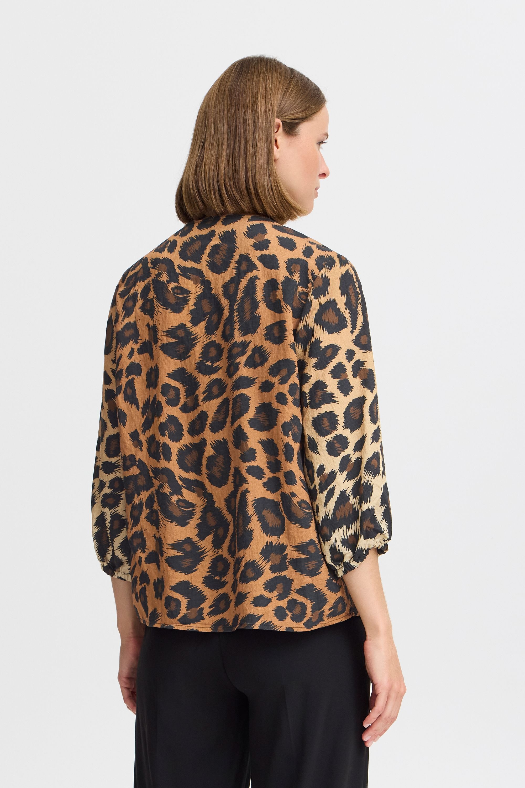 b.young Kurzarmbluse »Kurzarmbluse BYHINVA LEOPARD BLOUSE -«