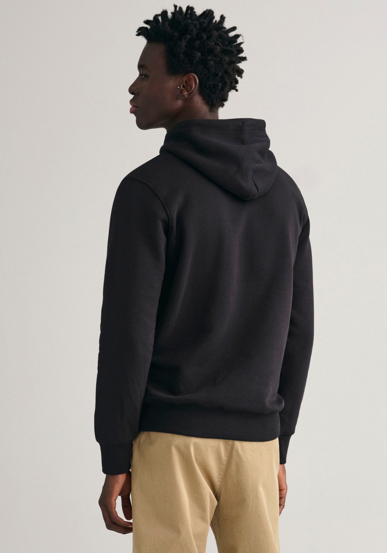 Gant Hoodie "REG SHIELD HOODIE", mit Logostickerei auf der Brust günstig online kaufen