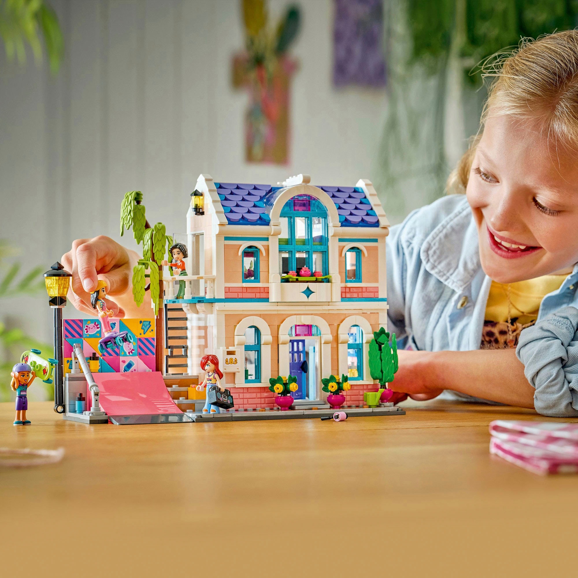LEGO® Konstruktionsspielsteine »Lianns Familienhaus (42687), LEGO Friends« Made in Europe