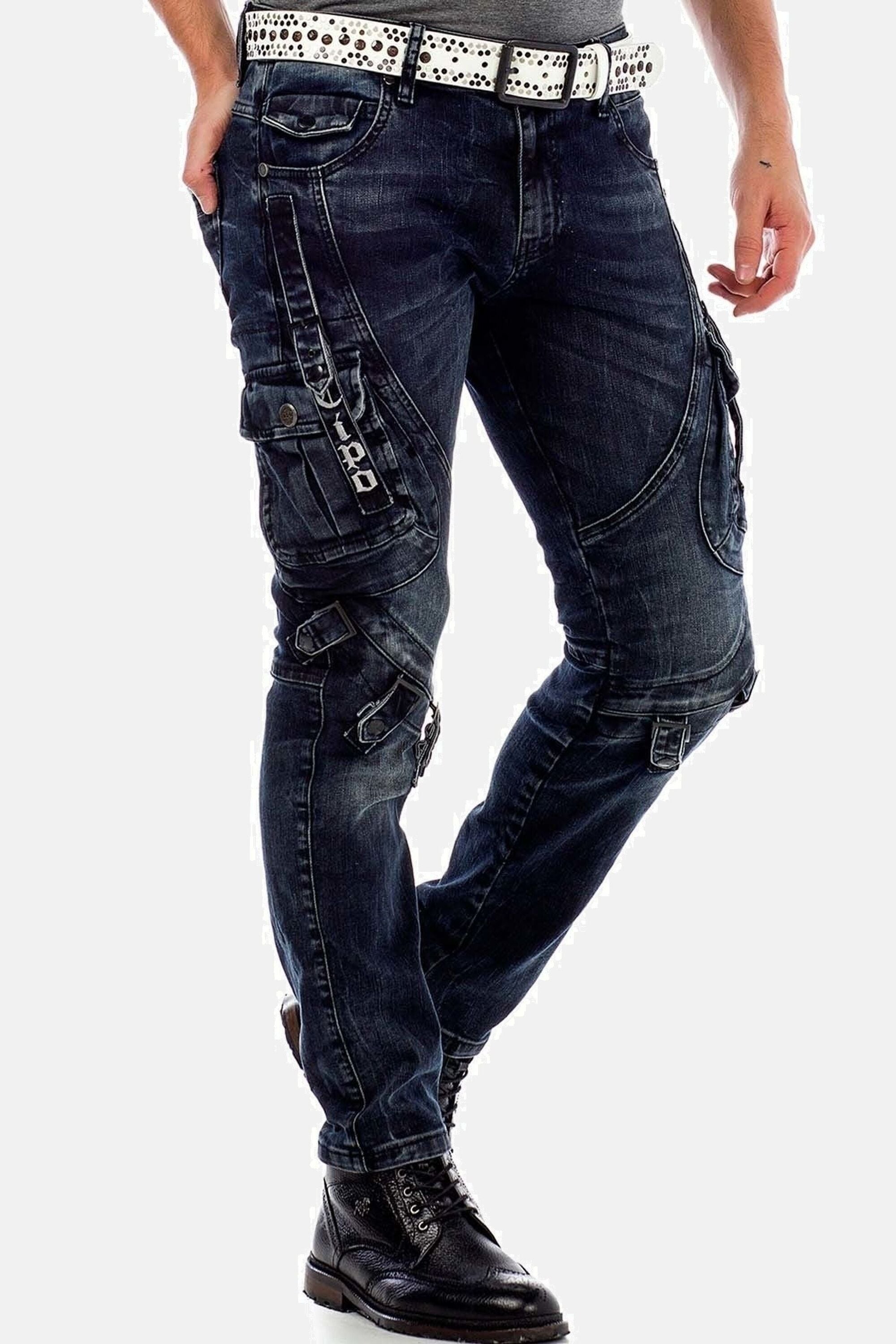 Cipo & Baxx Cargojeans »Jeans«, mit Verschlussschnallen und Stickereien, CD-440