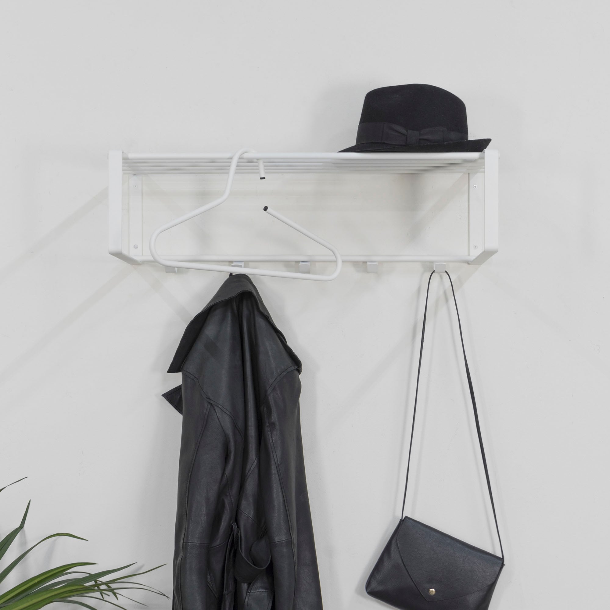 Spinder Design Garderobenleiste "REX" Wandgarderobe aus Stahl mit Hutablage günstig online kaufen