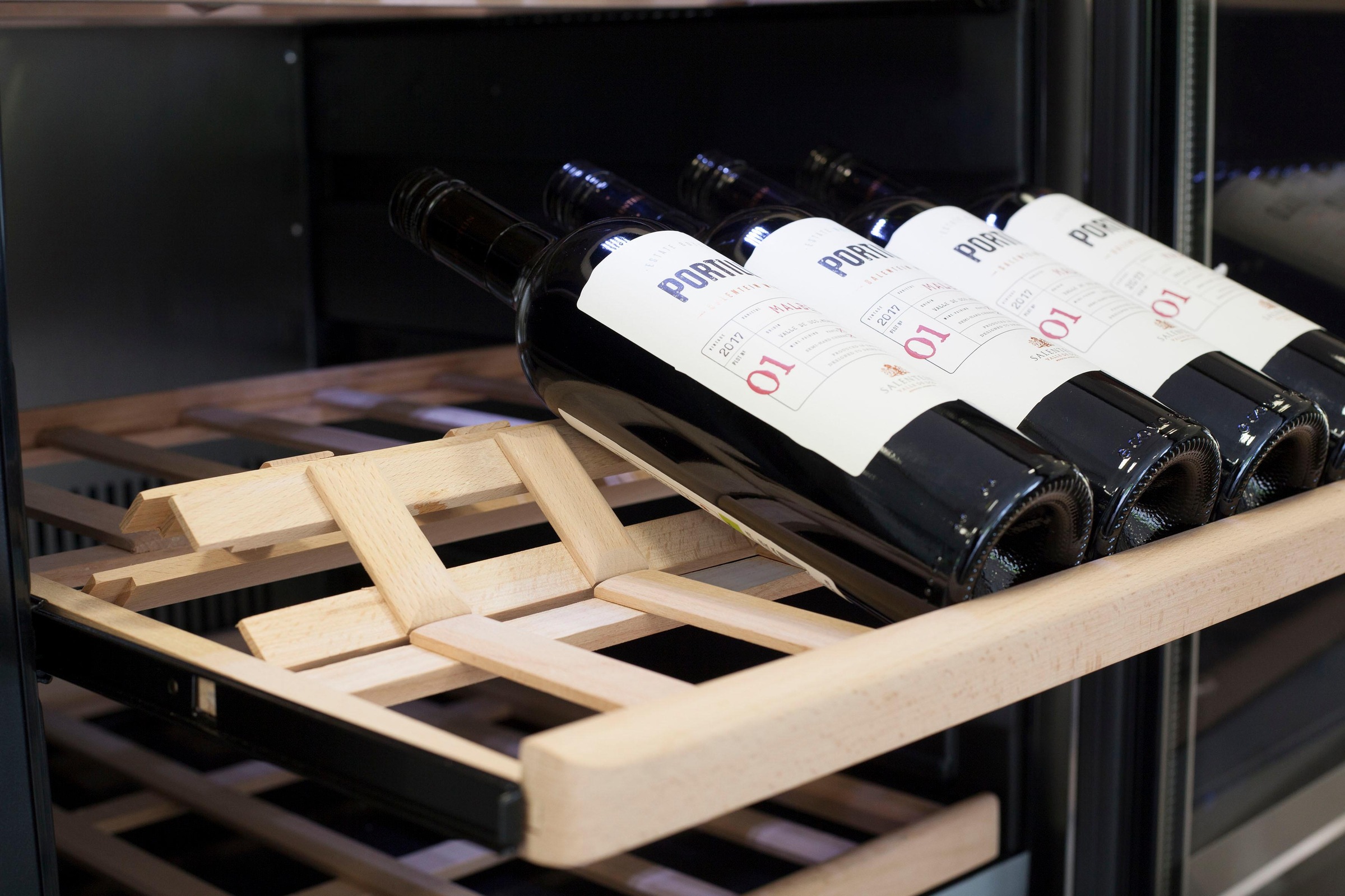 Caso Weinkühlschrank »WineComfort 180«, für 180 Standardflaschen á 075l