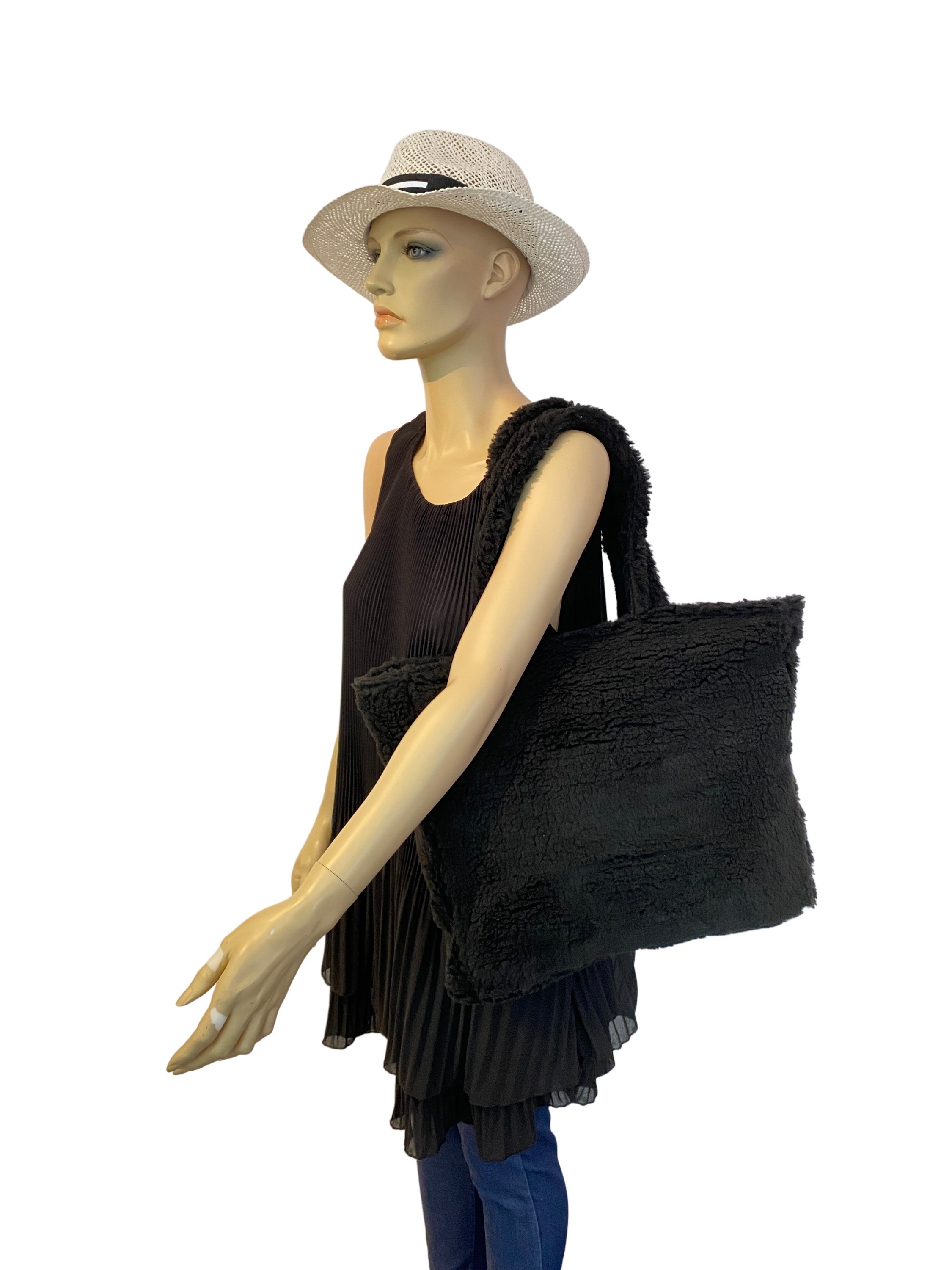 COLLEZIONE ALESSANDRO Schultertasche »Teddy«, aus weichem Teddymaterial