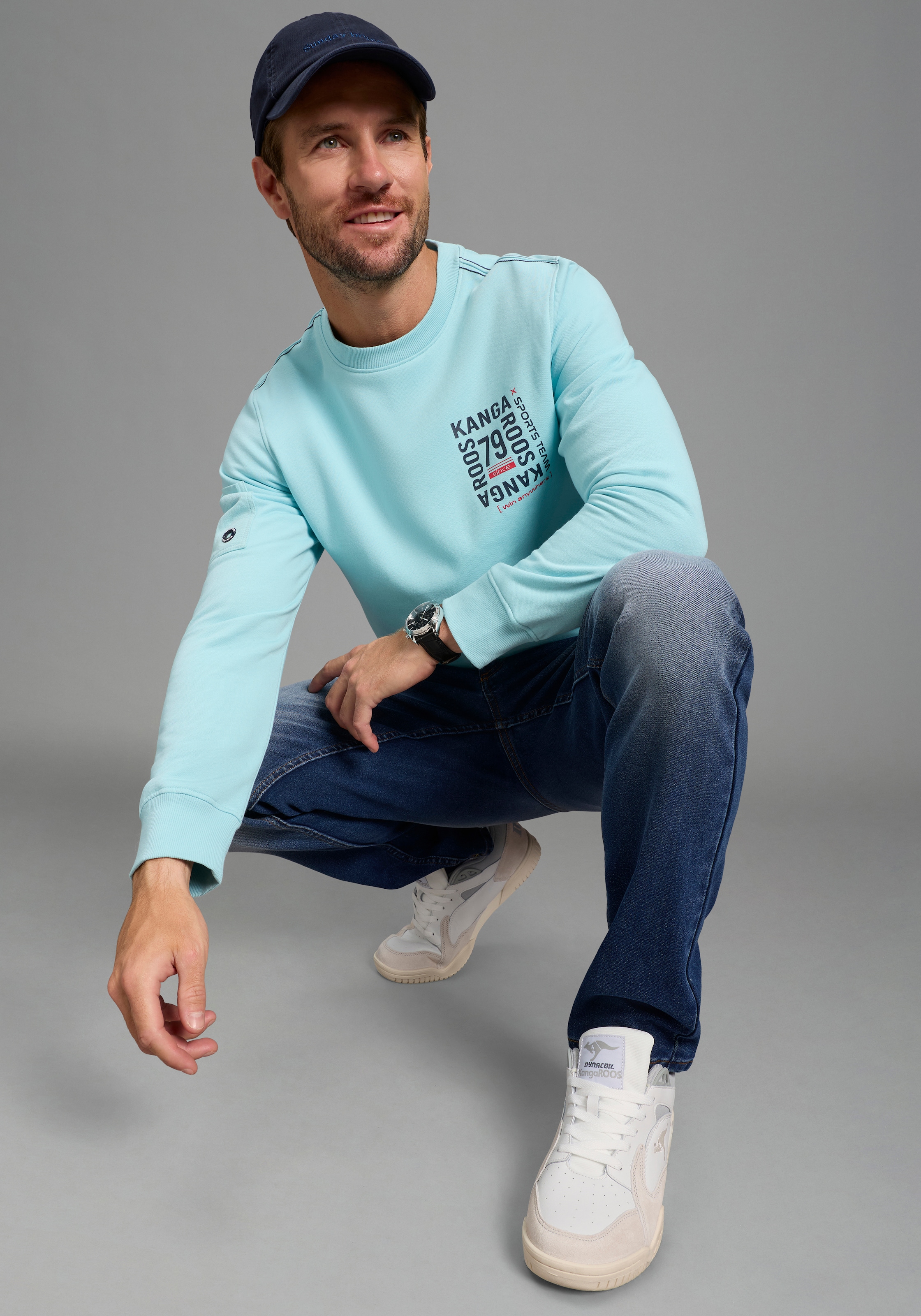 KangaROOS Sweatshirt , aus angerauter Sweatware, mit Rundhalsausschnitt, Langarm-Design
