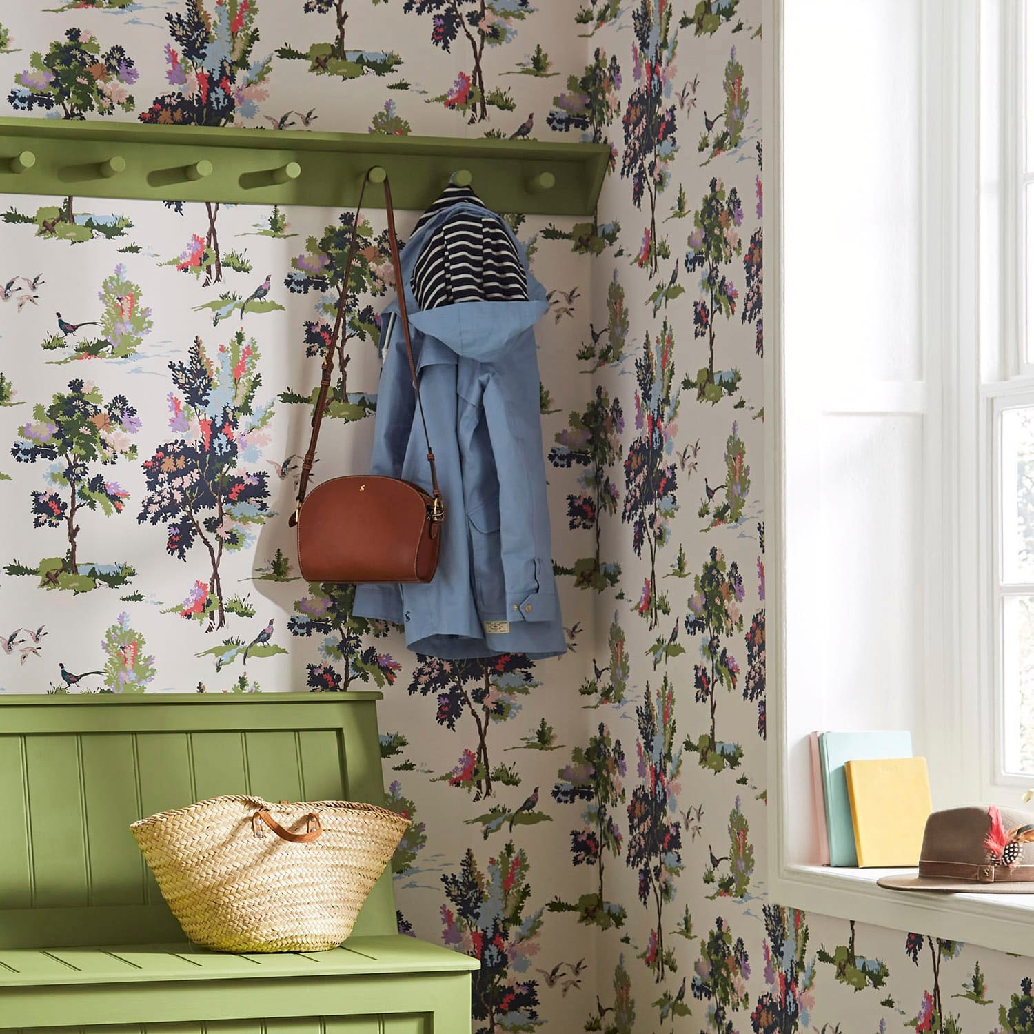 Joules Vliestapete "Woodland Scene Dawn Grey" botanisch glatt botanisch