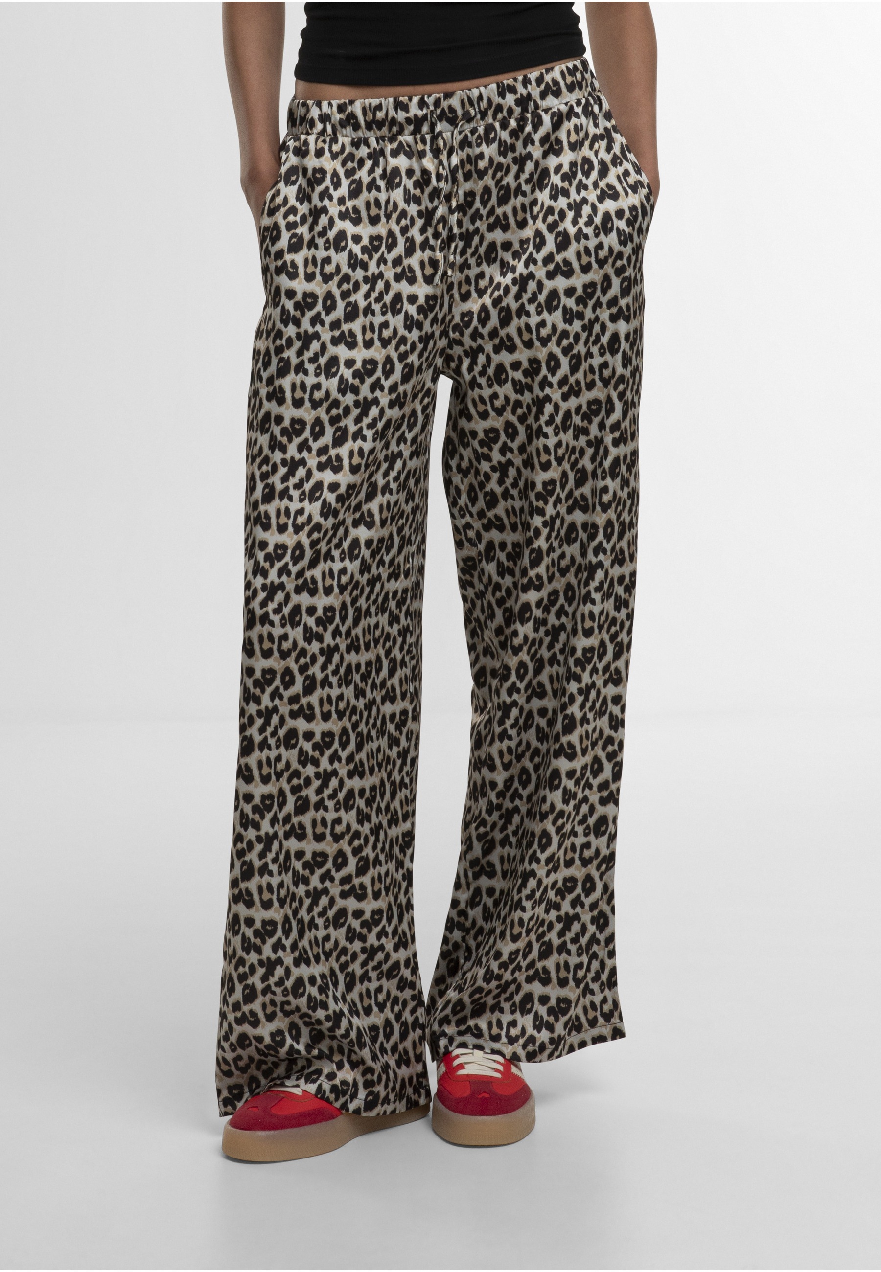URBAN CLASSICS Stoffhose »Urban Classics Ladies Leo Resort Pants«