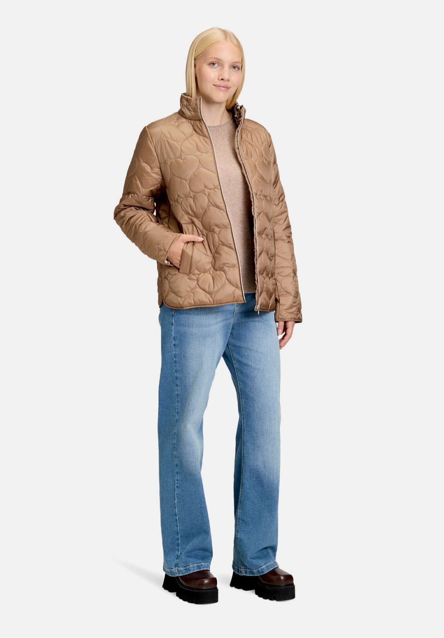 Cartoon Outdoorjacke "Damen mit Steppungen"