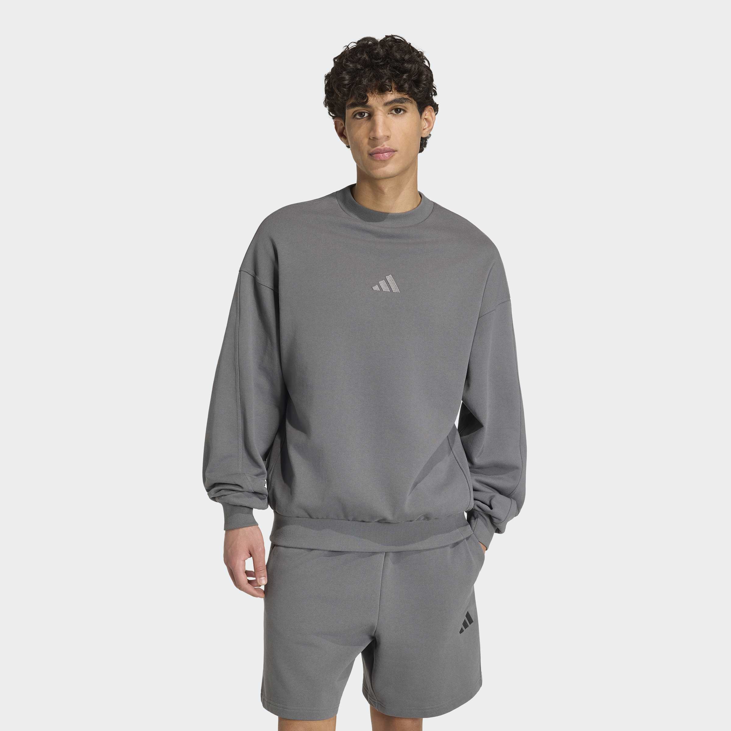 adidas Sportswear Sweatshirt "ADIDAS KIT, KLEINES LOGO", mit Rundhalsausschnitt, ohne Verschluss, in normaler Länge