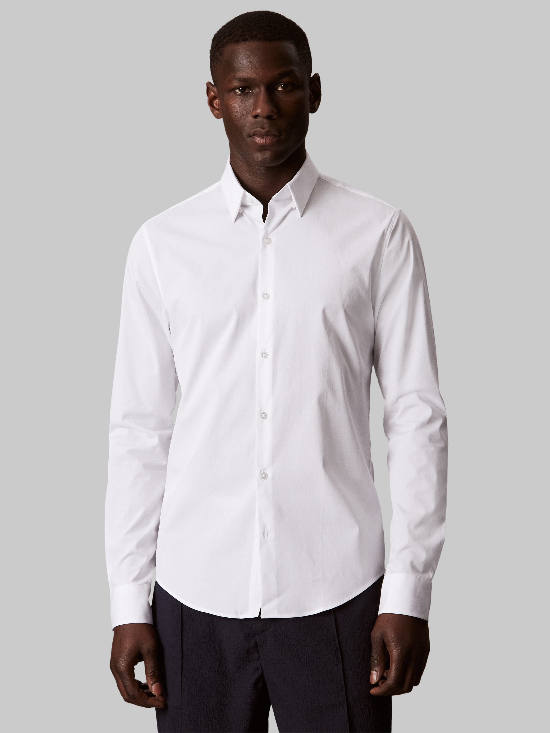 Calvin Klein Businesshemd "XSLIM ESNTL POPLIN NOS STR SLD" Mit Rundhalsausschnitt