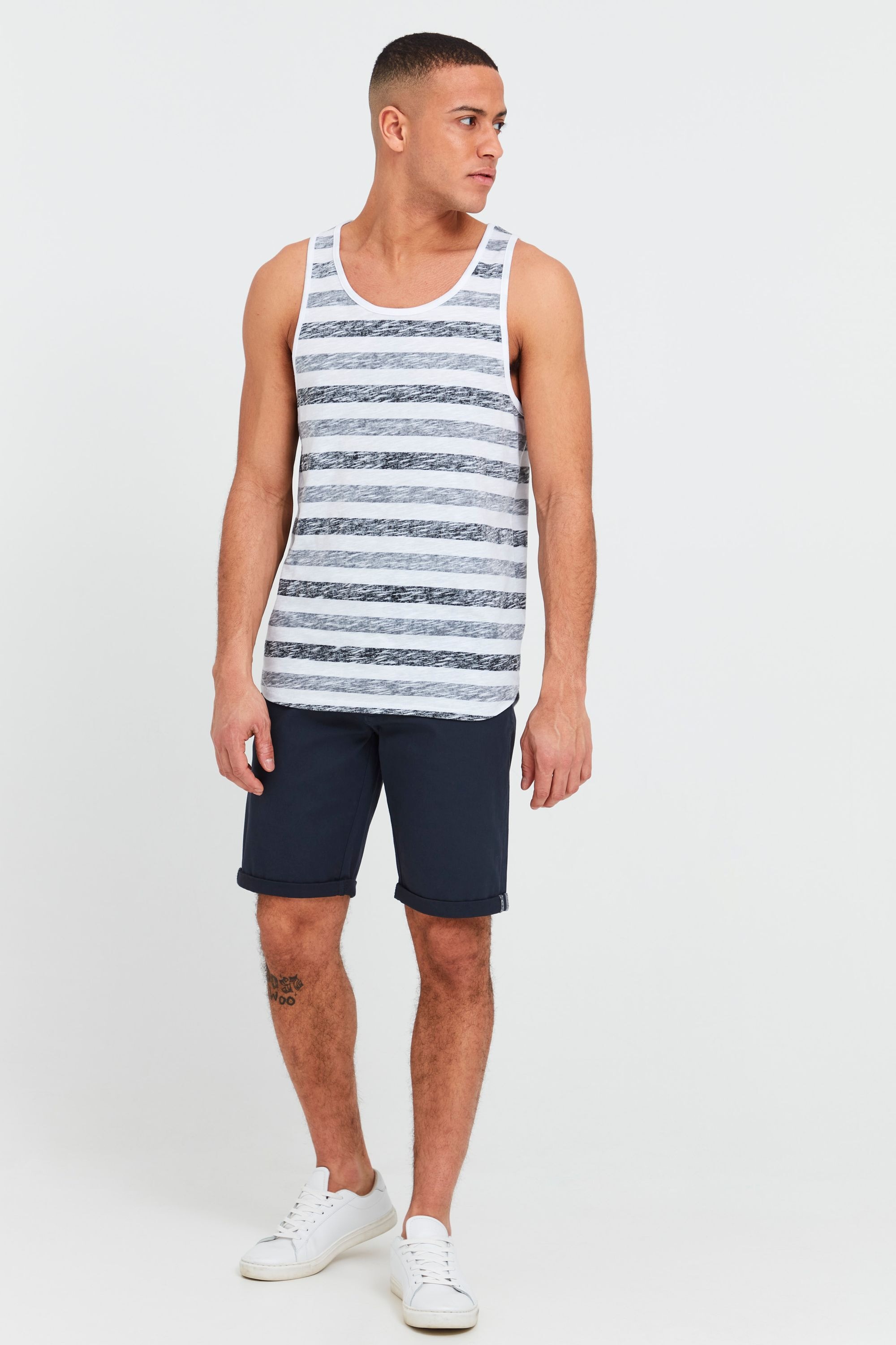 !solid Chinoshorts SOLID "Chinoshorts SDMaris", Herren, Gr. M, N-Gr, blau (insignia blau), Obermaterial: 97% Baumwolle CO. 3% Elasthan EL., Hosen Chinoshorts 2