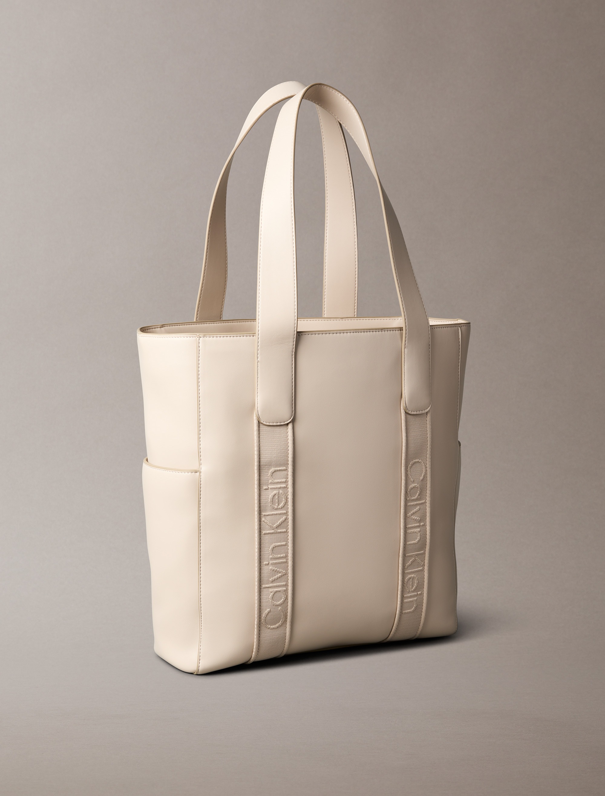 Calvin Klein Tragetasche "WEBBING STRAP TOTE", Henkeltasche, Schultertasche günstig online kaufen