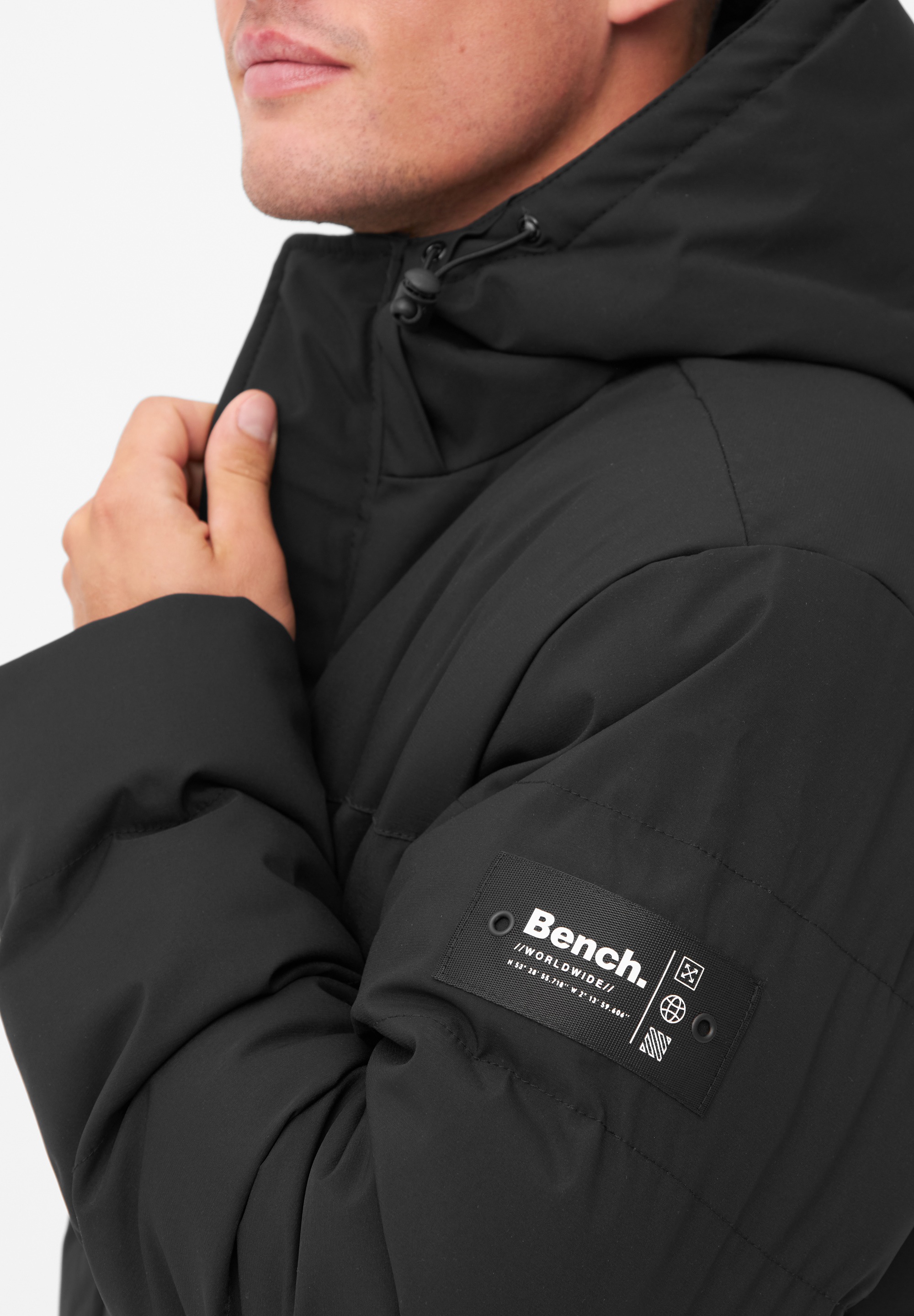 Bench. Steppjacke »TOMERO«, mit Kapuze