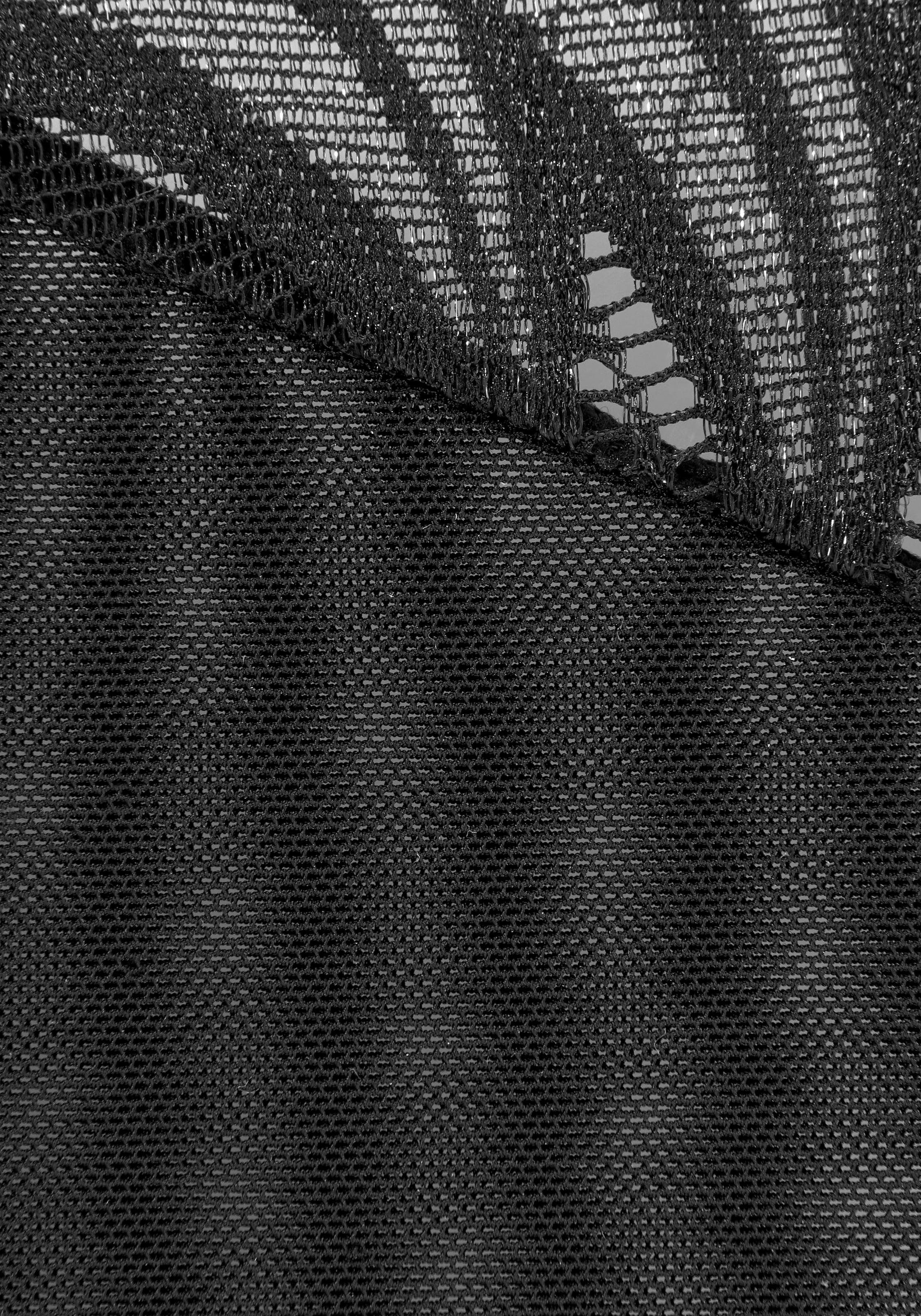 Nuance String, mit aufregender Bänder-Optik und Metallperlen im Antiklook