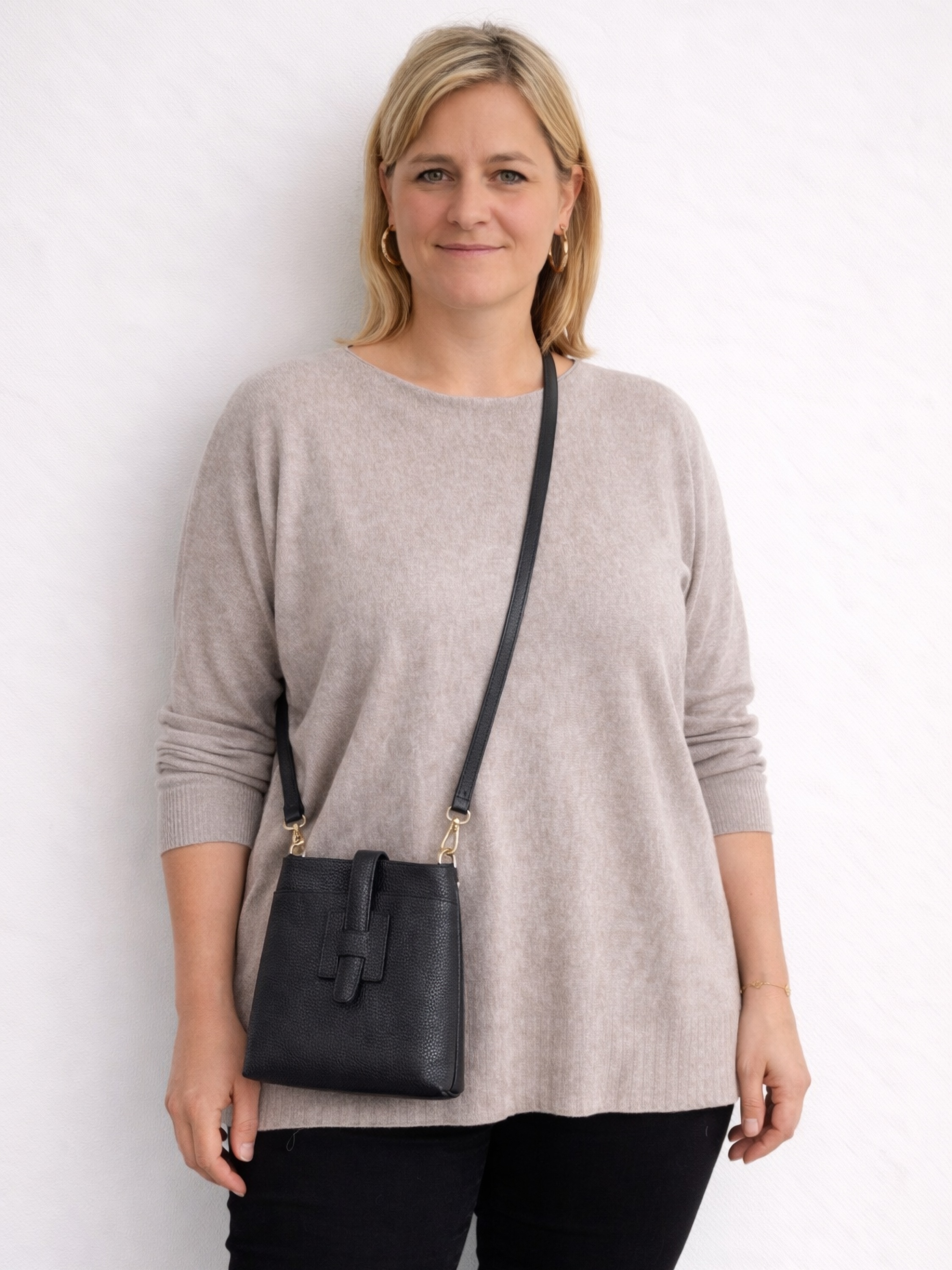 COLLEZIONE ALESSANDRO Umhängetasche "Holunder" aus Rindsleder, Made in Ital günstig online kaufen