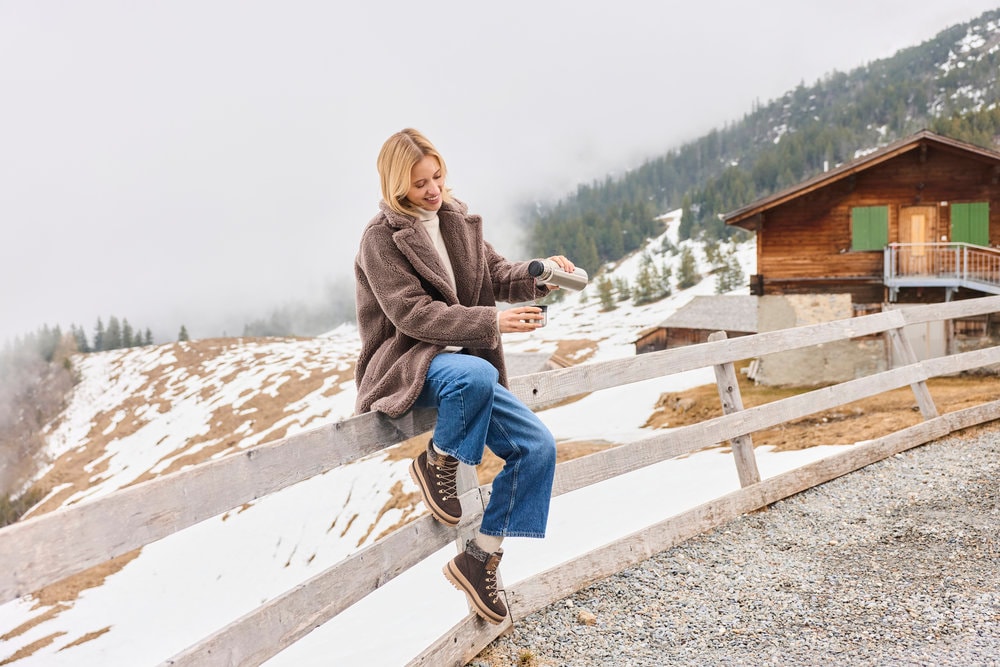 Rieker Winterboots  Winterstiefelette, Outdoorboots mit modischem Kragen