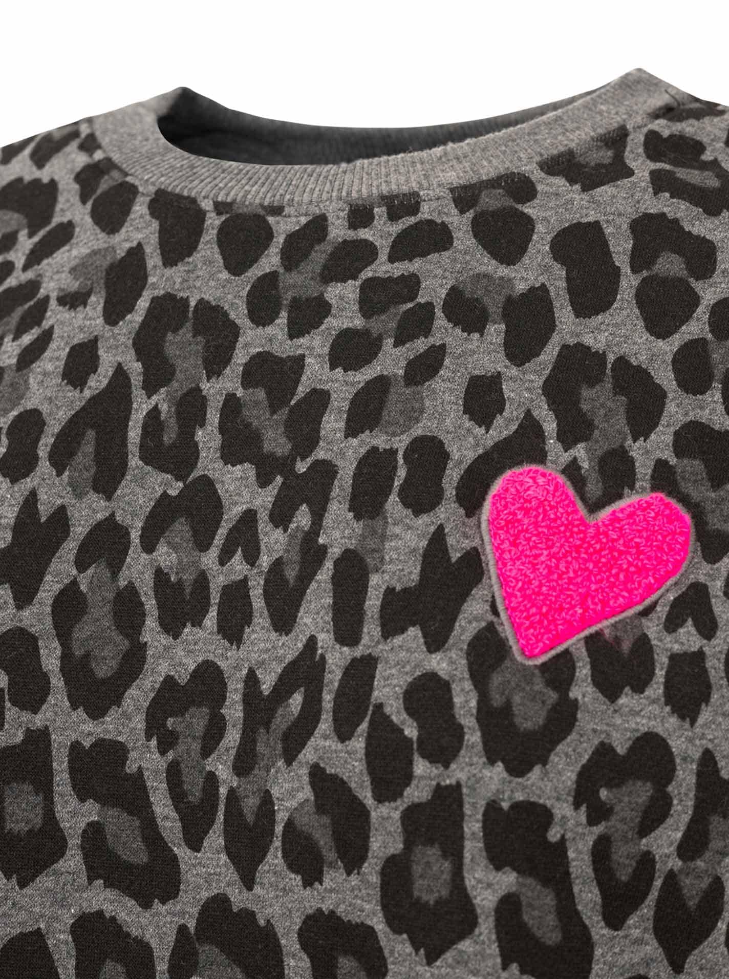 Zwillingsherz Sweatshirt »"Leo Love"«, Mini Me, Rundhals, elastische Bündchen, Leo-Allover, Herzpatch
