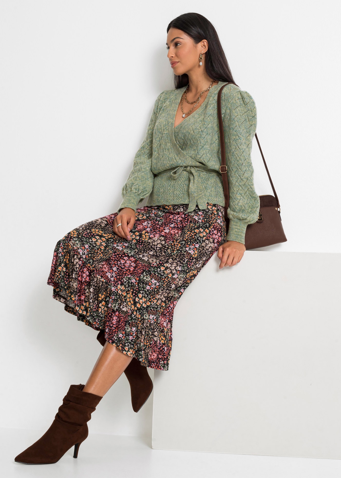 bonprix Wickelpullover aus Polyacryl und Polyester, mit V-Ausschnitt, mit Puffärmeln