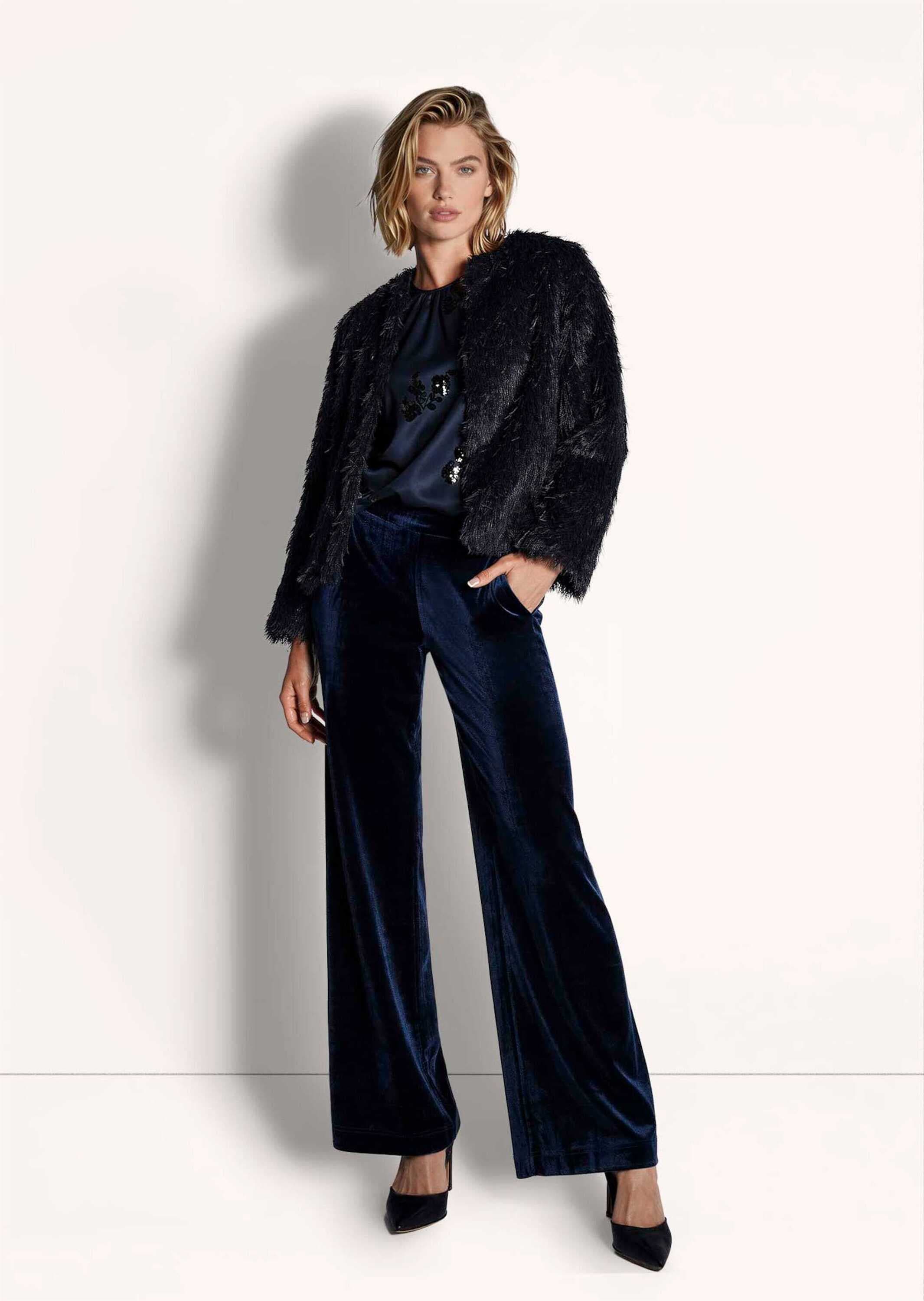 MADELEINE Langarmshirt »Shirt Festliche Jacke in Feder-Optik«