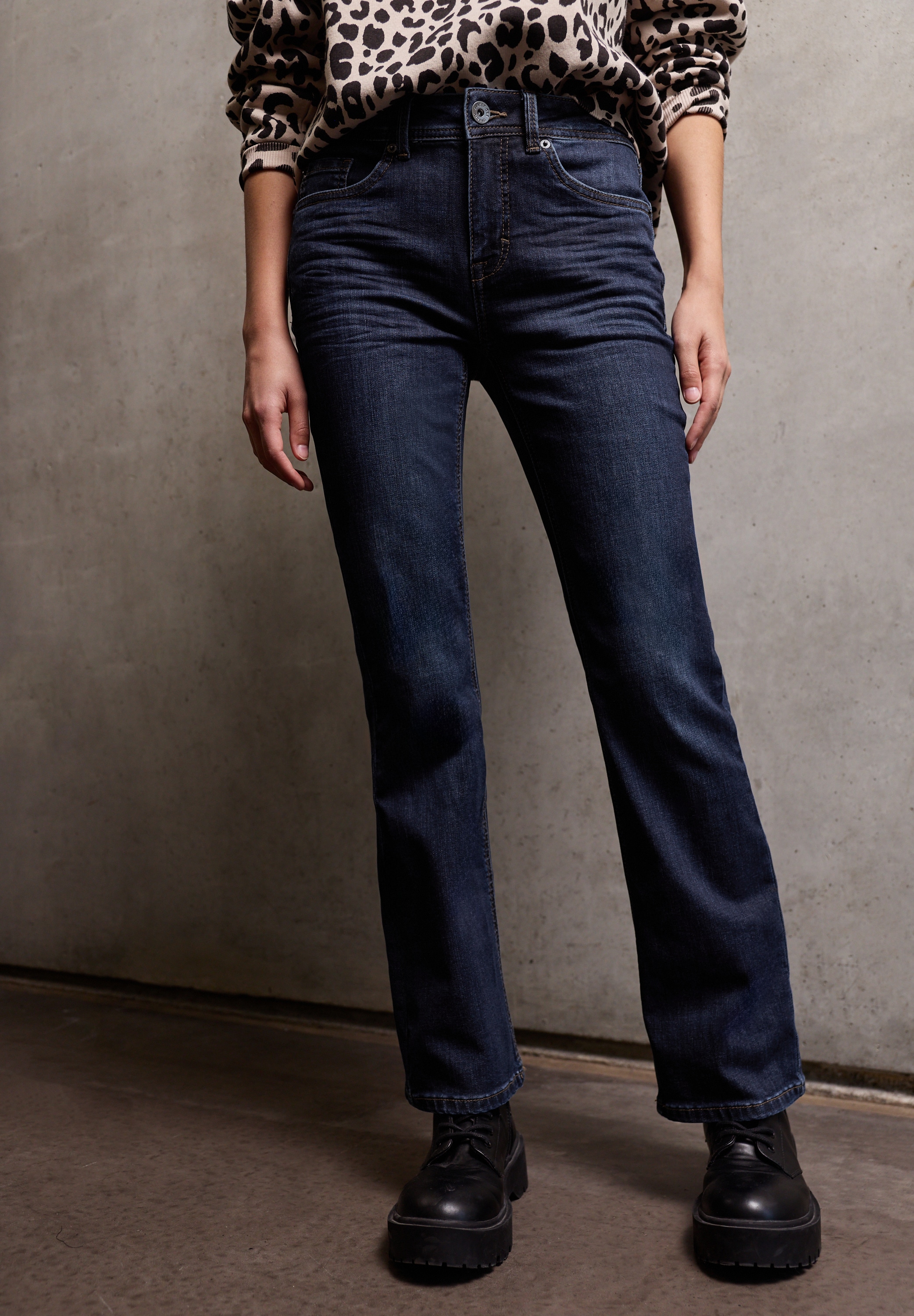 STREET ONE STUDIO Bootcut-Jeans Middle Waist