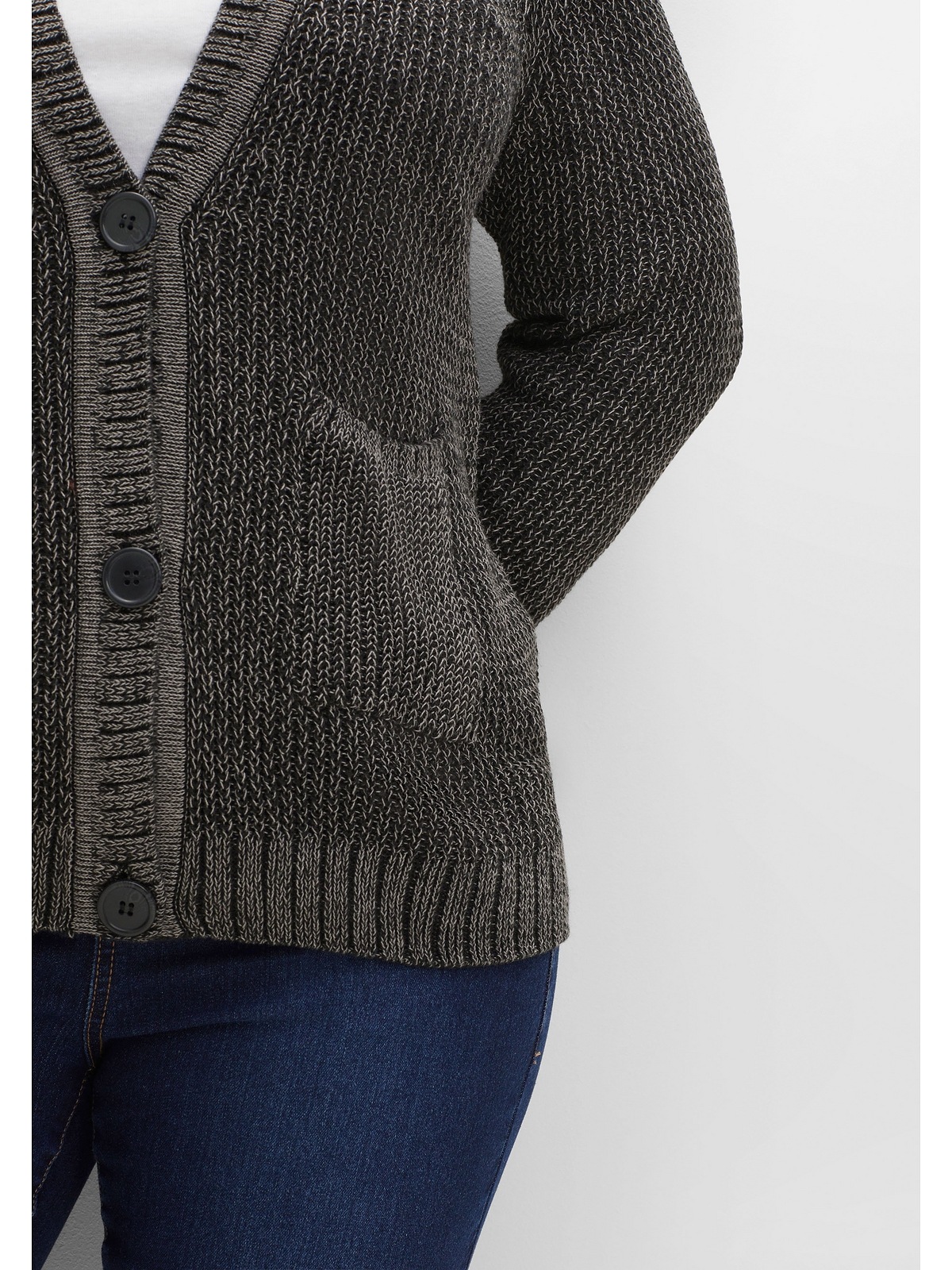 Sheego Strickjacke »Große Größen«, V-Ausschnitt online Taschen BAUR mit | vorn und kaufen