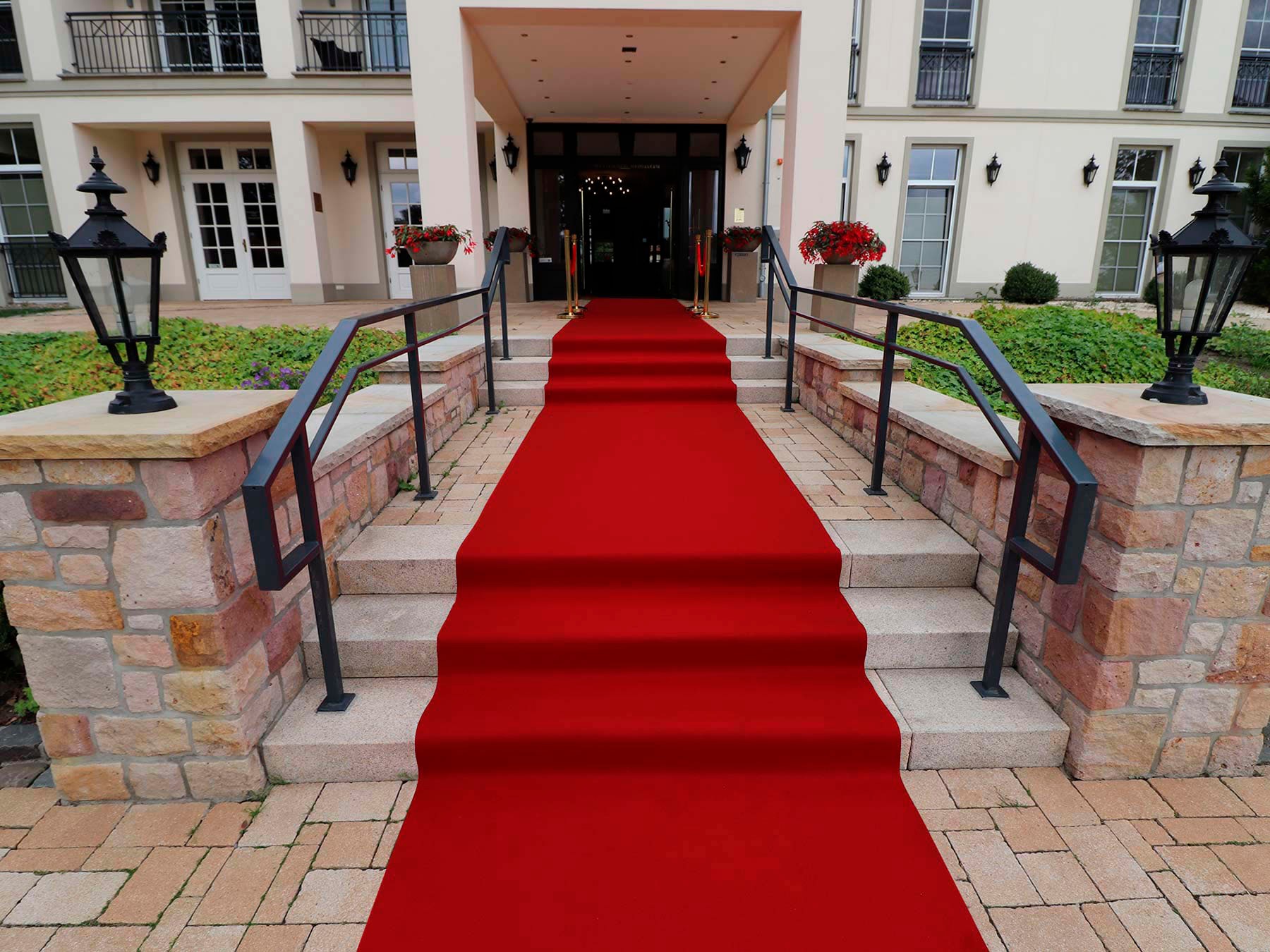 Primaflor PODIUM Runner Burgundy 100x2100cm 3