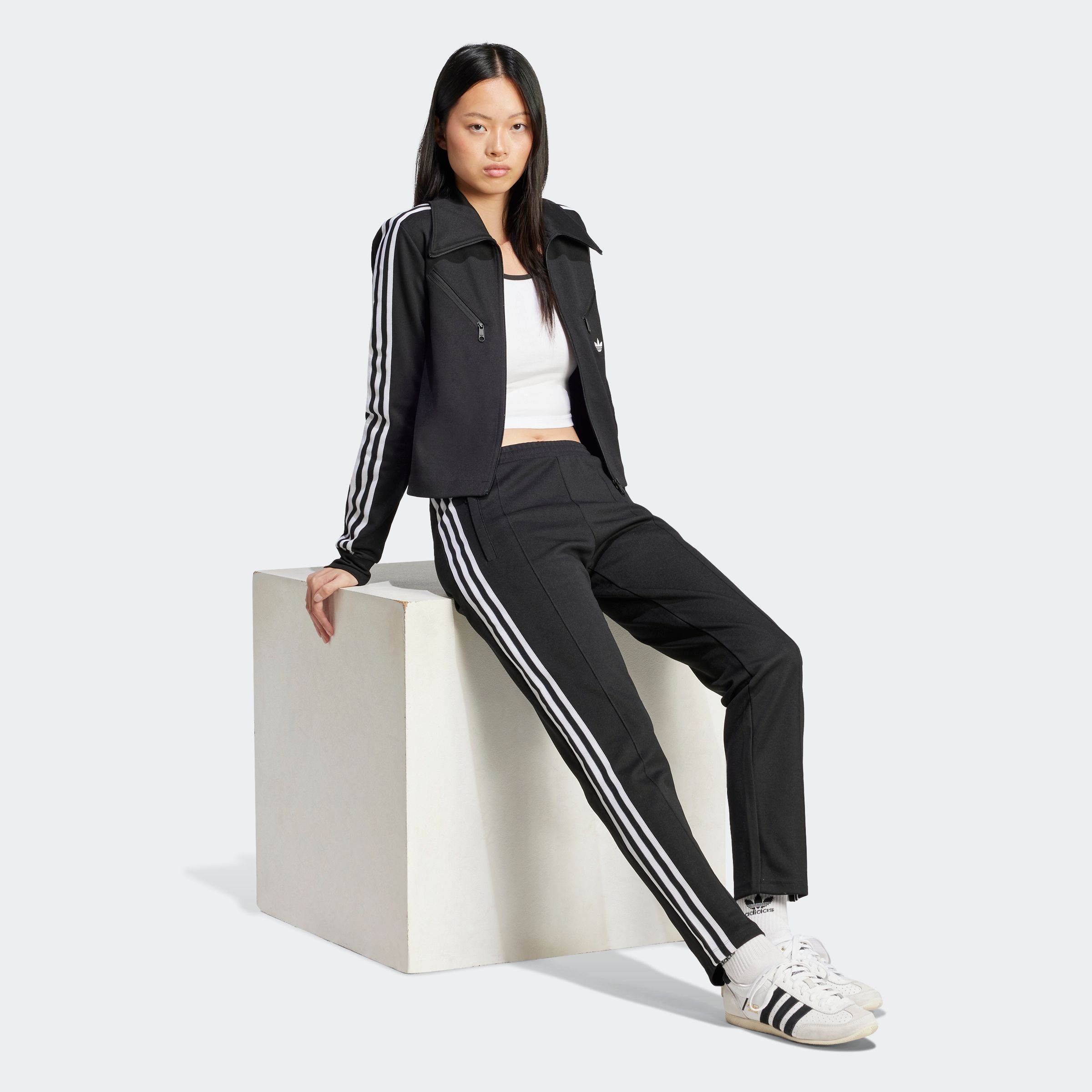 adidas Originals Langarmshirt »3S LS CROP« schmaler und kürzerer Schnitt, mit langen Ärmeln, aus Baumwolle