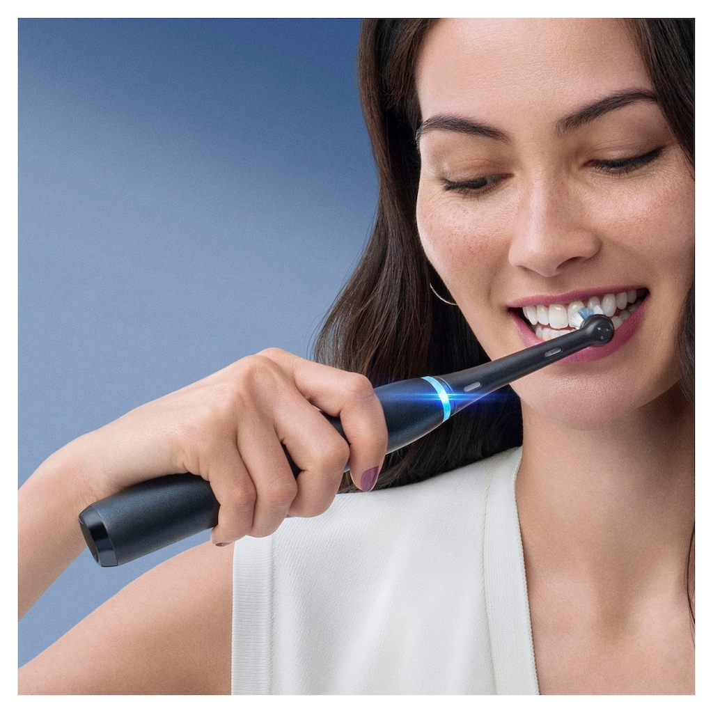 Oral-B Elektrische Zahnbürste »iO Series 8«, 1 St. Aufsteckbürsten, mit Reiseetui