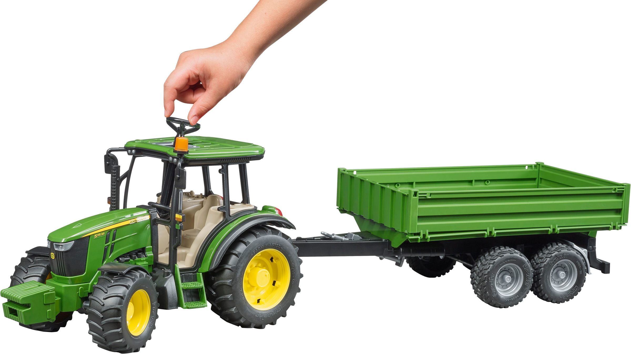 Bruder® Spielzeug-Traktor »John Deere 5115M mit Bordwandanhänger 45 cm (02108)«, Made in Europe