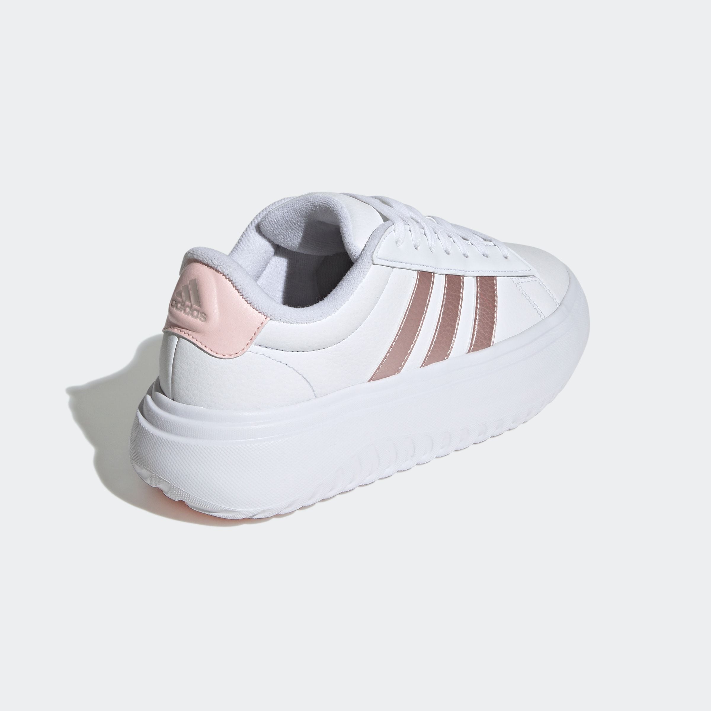 adidas Sportswear Sneaker »GRAND COURT PLATFORM«, Design auf den Spuren des adidas Superstar