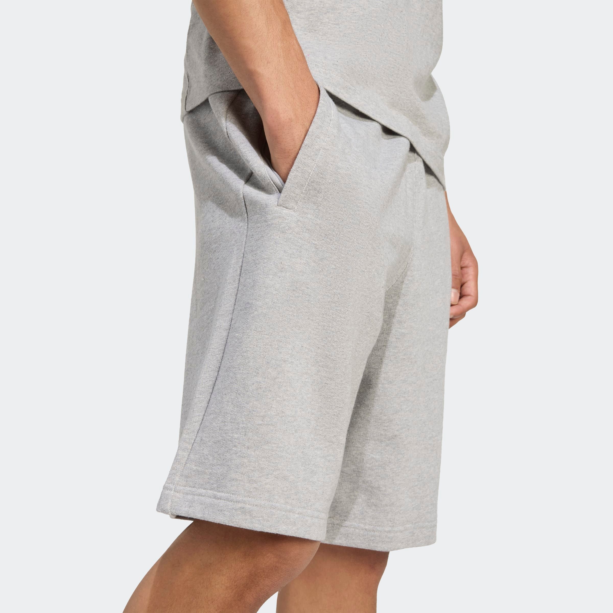 Thumbnail - adidas Originals Shorts "ESS SHO" Essential Sweat Shorts mit Logo, aus weichem French-Terry Material