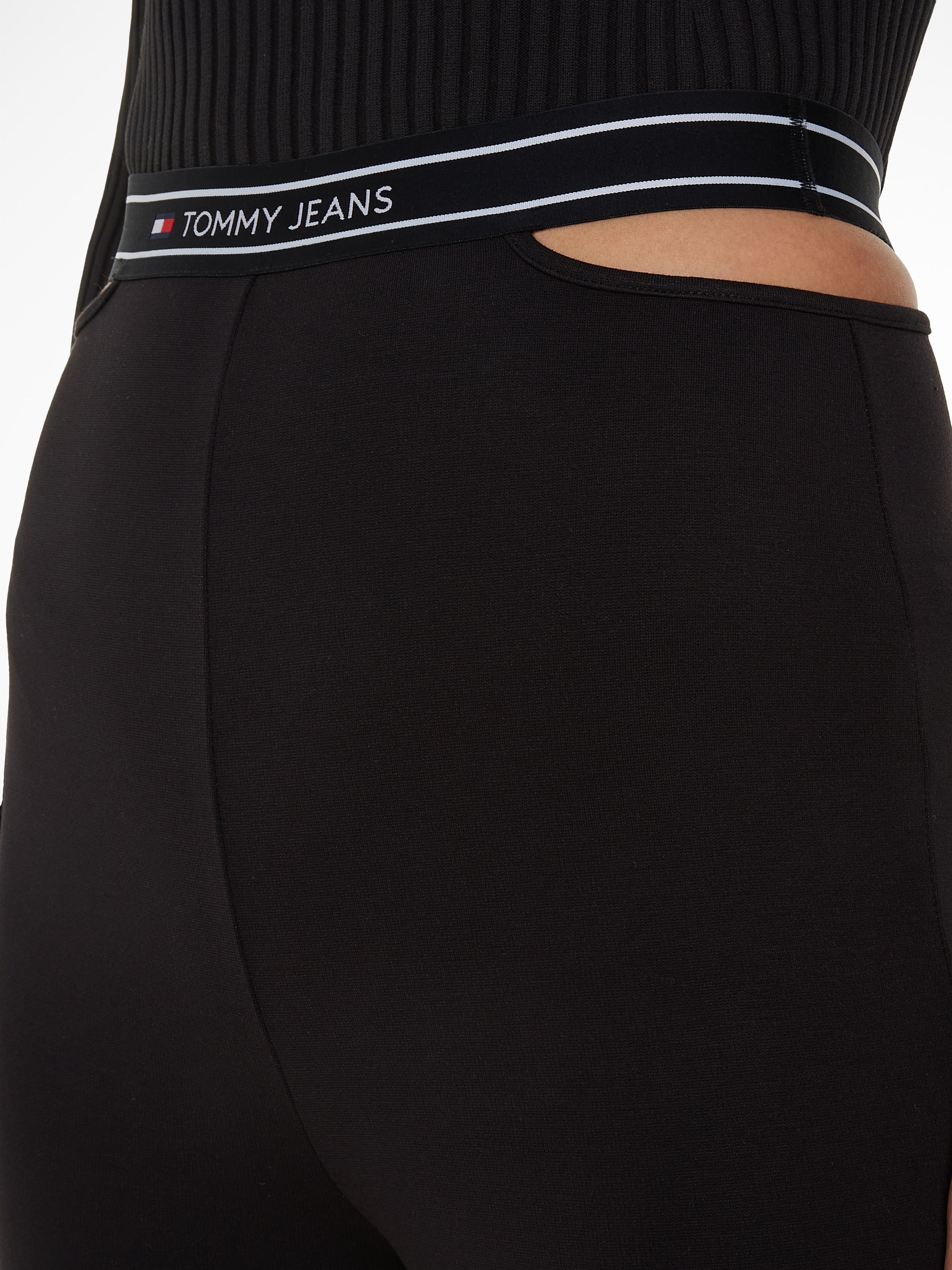 Tommy Jeans Radlerhose »TJW LOGO TAPING CYCLE SHORTS«, Mit Logoprägung