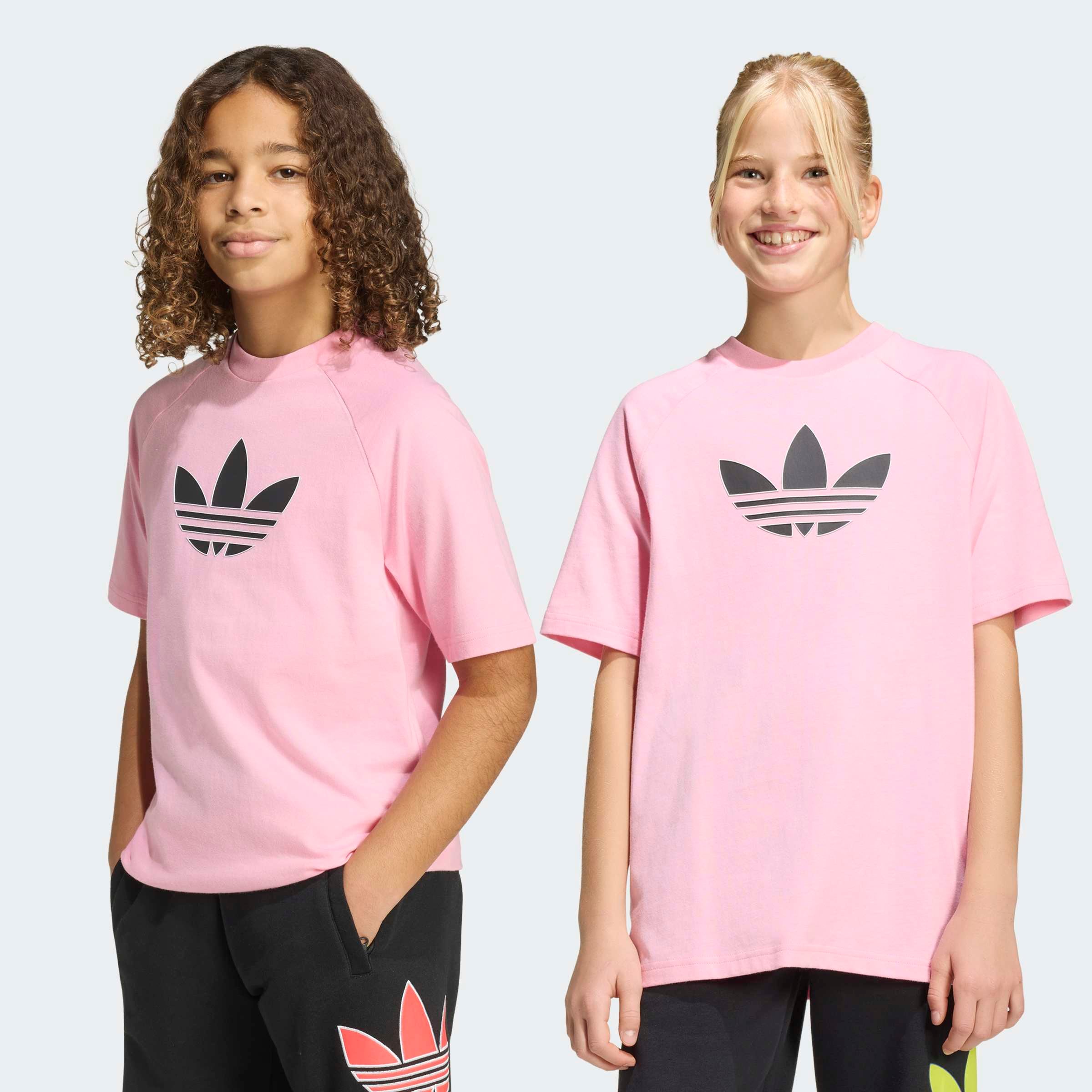 adidas Originals T-Shirt »GFX TR LO TEE« für Kinder, Kurzarmdesign, sportlicher Stil, Rundhalsausschnitt