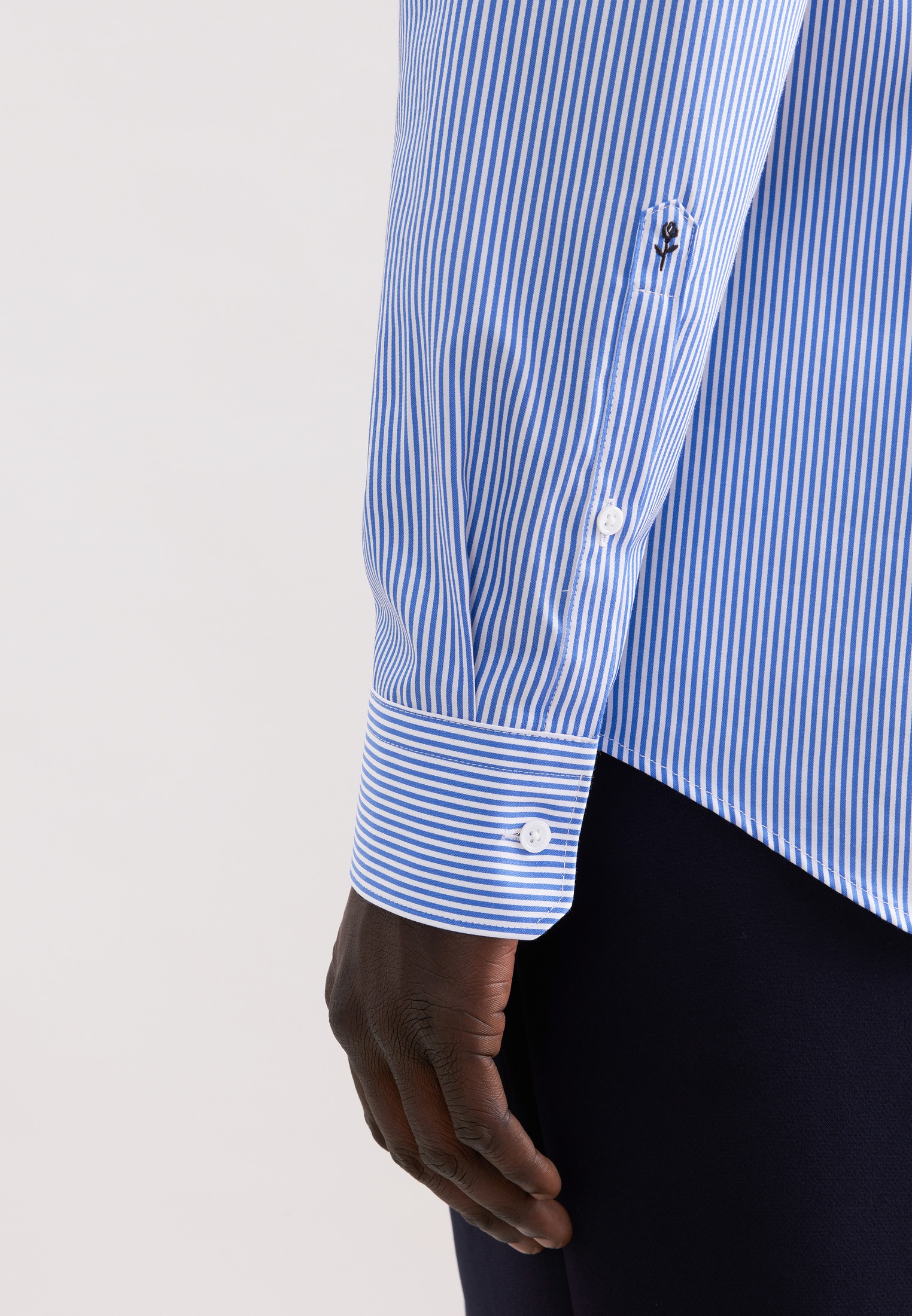 seidensticker Businesshemd »Schwarze Rose« X-Slim 1/1 Kentkragen Gestreift