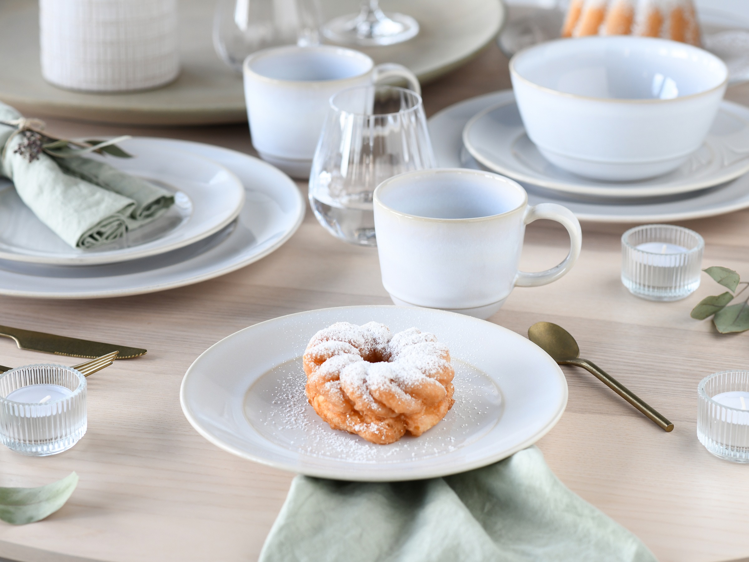 CreaTable Kombiservice »Geschirr-Set Antique«, (Set, 16 tlg., Kaffeeservice und Tafelservice im Set, für 4 Personen), Service, weiß, Trendfarbe Offwhite, 16 Teile, für 4 Personen