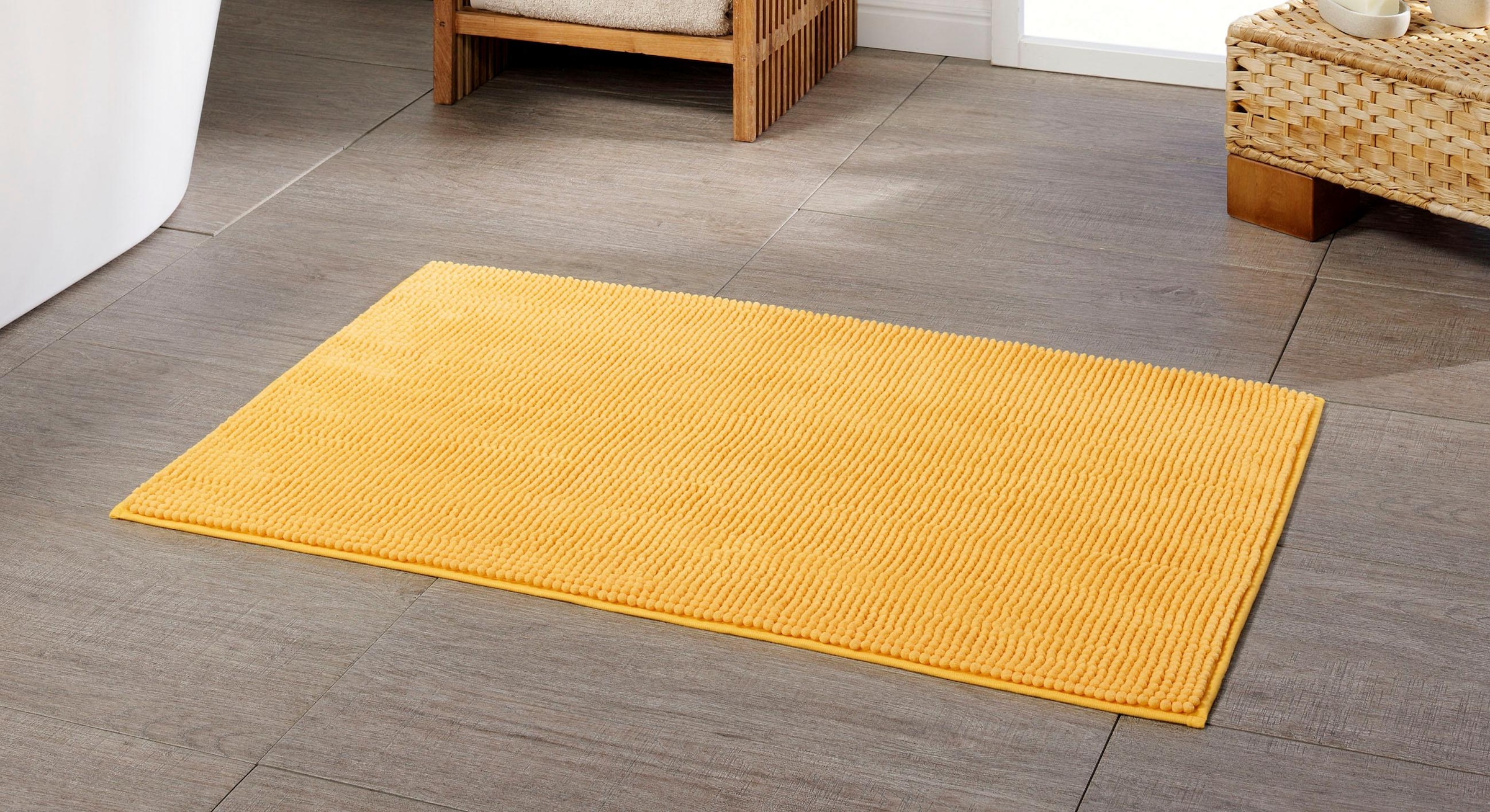 Gözze Badematte "Chenille" Höhe 15 mm rutschhemmend beschichtet fußbodenheizungsgeeignet Badteppich, Uni Farben, besonders weich durch Microfaser, waschbar