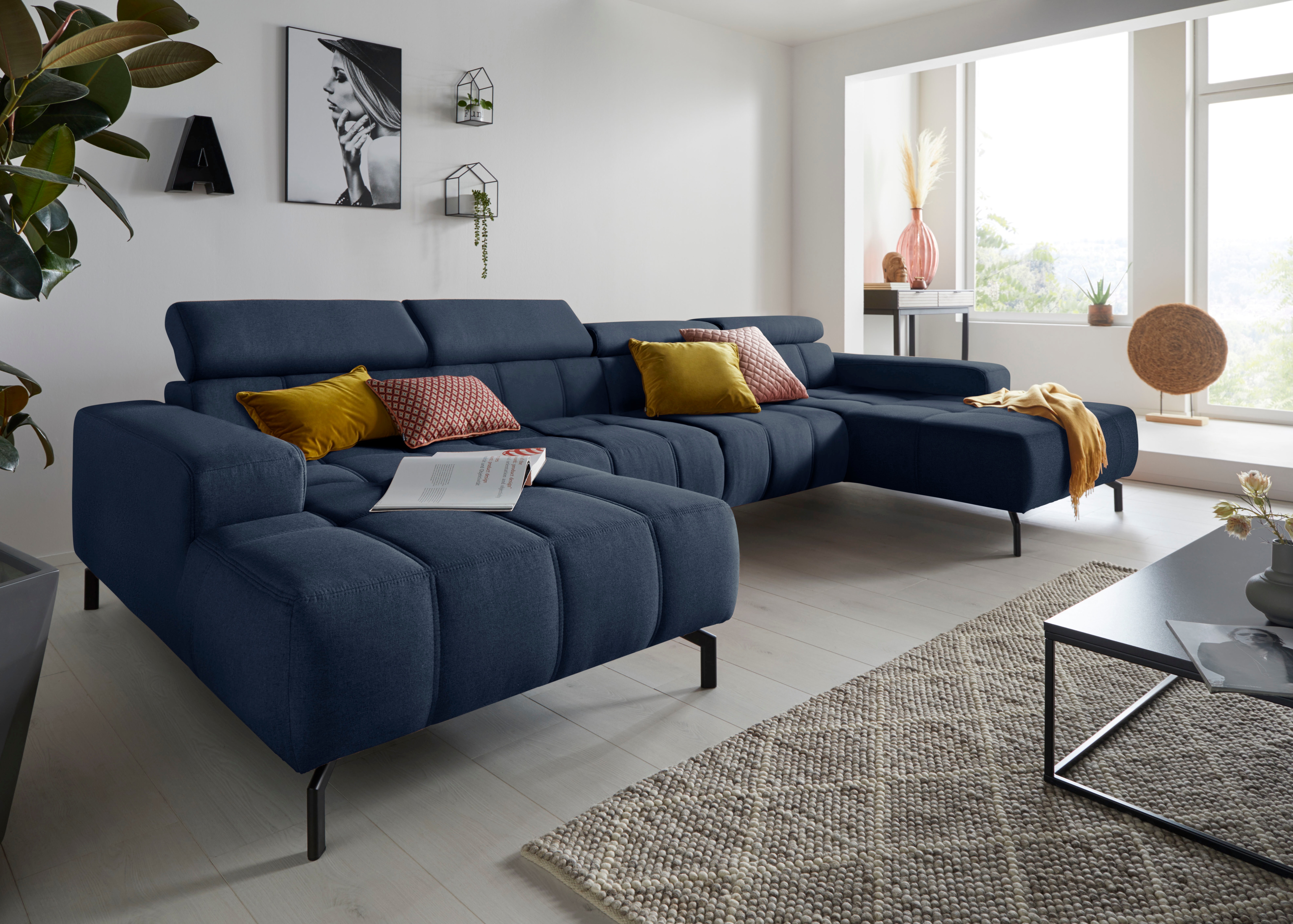 DOMO collection Wohnlandschaft "Cunelli tolle Sitznähte als Designelement, fester Sitzkomfort, U-Form" whlw. verstellbare Kopfteile, passend für gängige Saugroboter