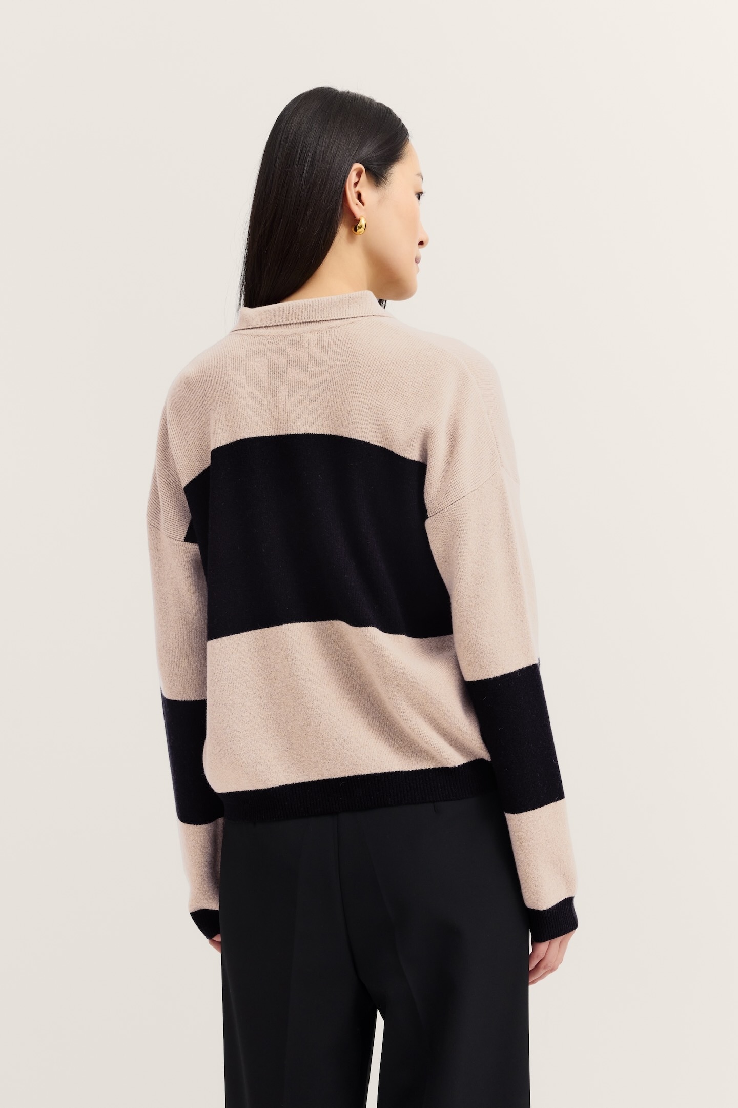 bugatti Polokragenpullover »gestreift«, aus einem Kaschmir-Mix mit Knopfleiste