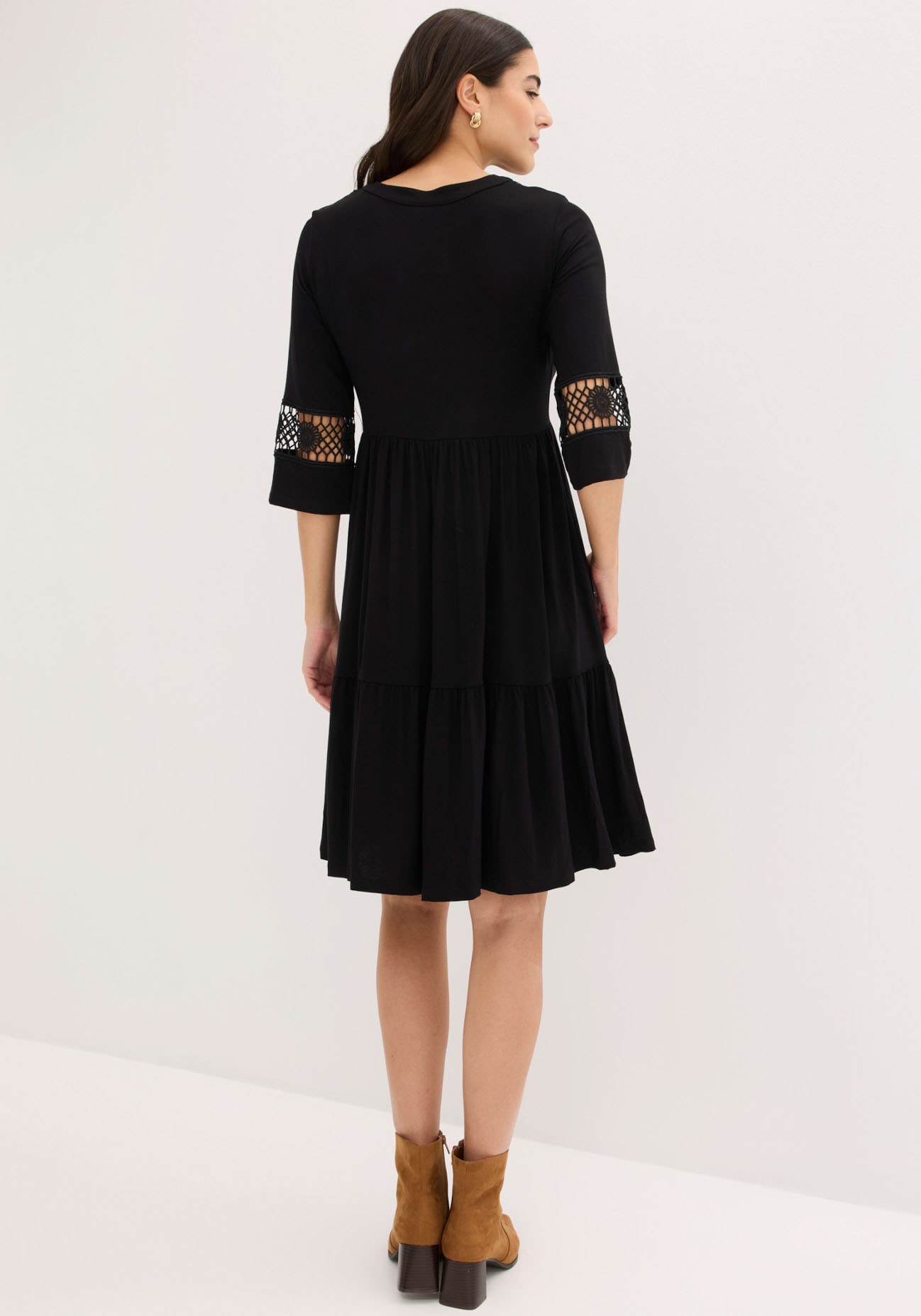 bonprix Tunikakleid ausgestellte Passform, mit hochwertiger Spitze, mit 3/4-Ärmeln